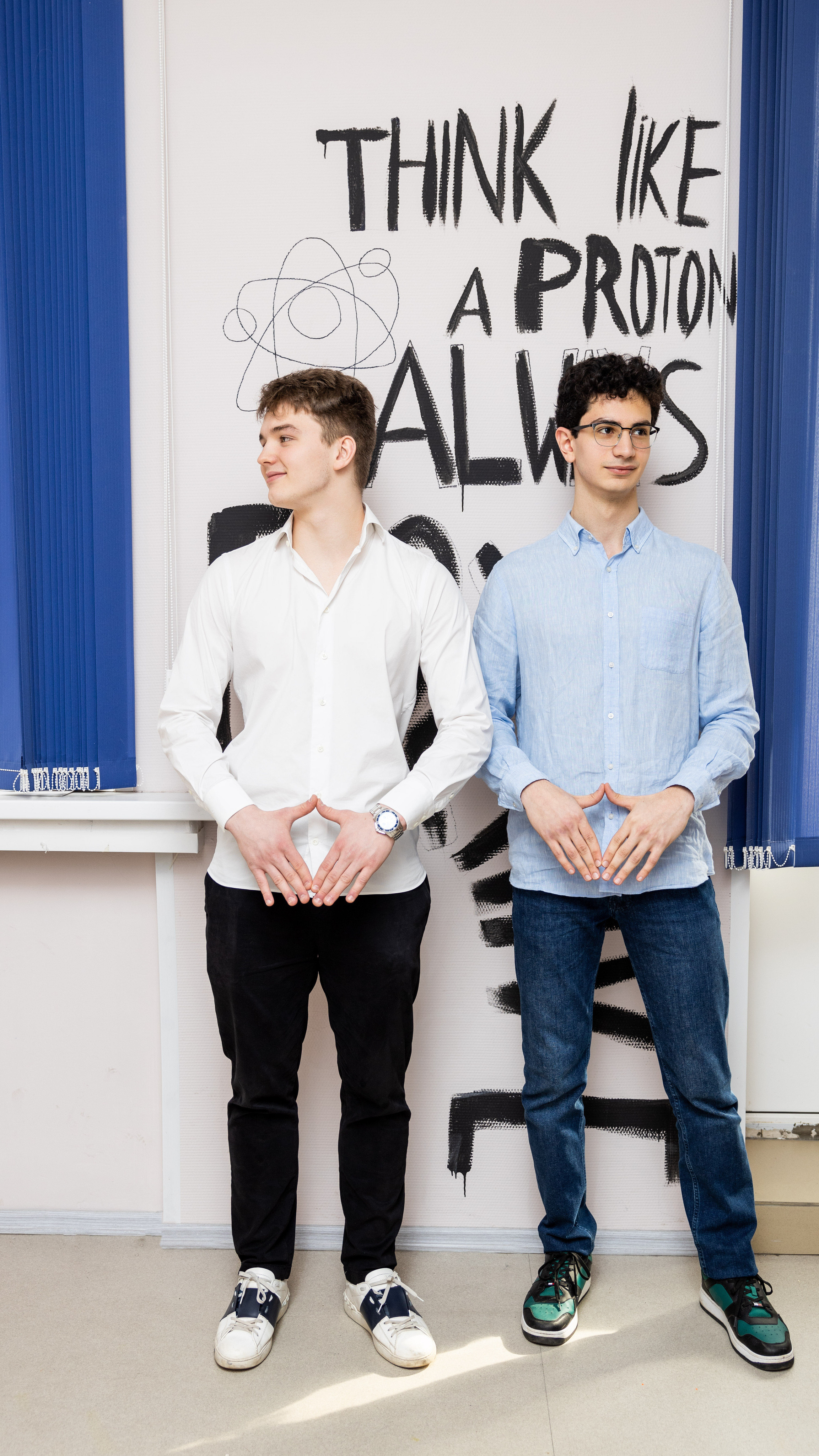 Школа ЦПМ класс 11К. Выпускные фотоальбомы в Коломне. Валерий и Светлана Щавелевы