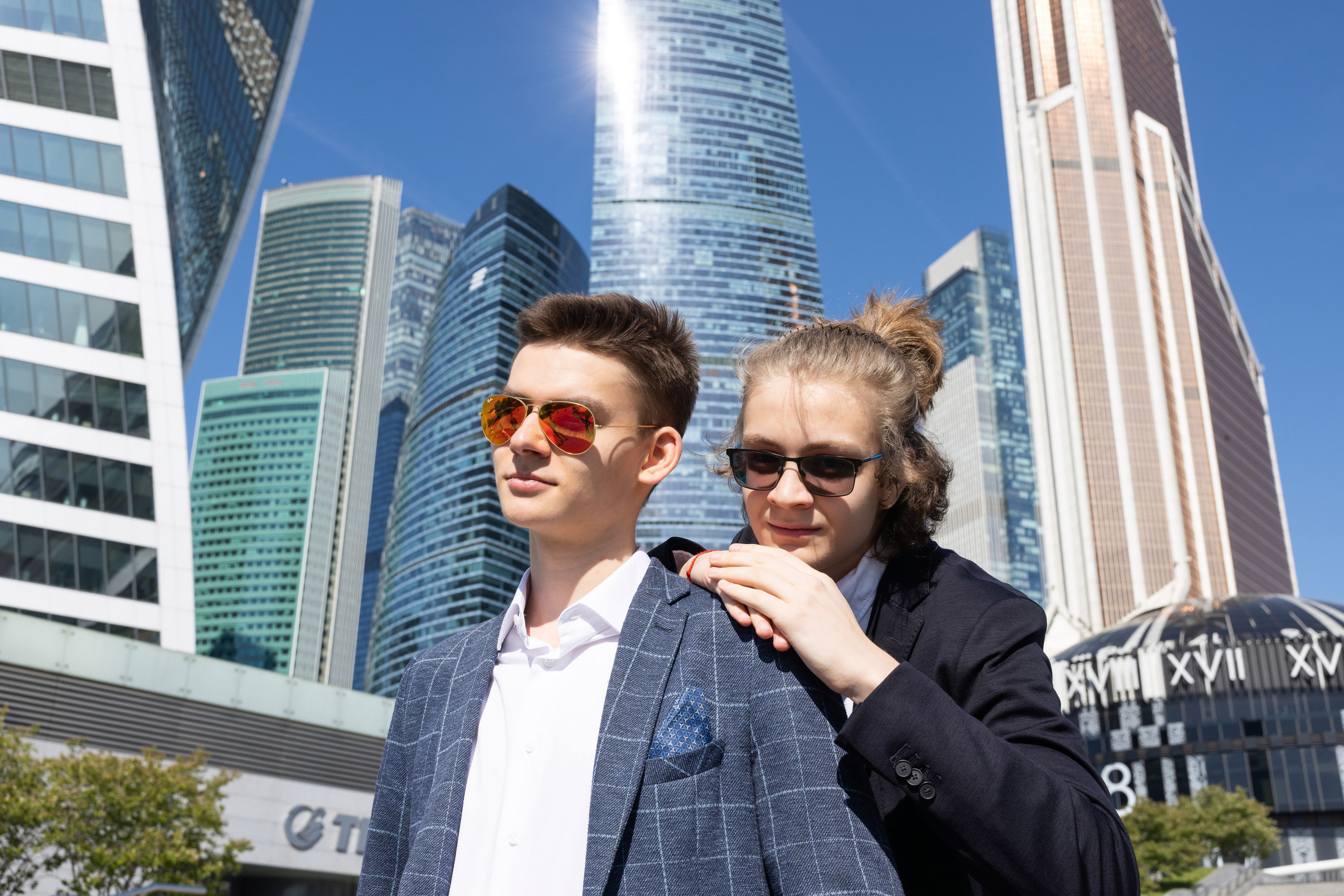 Школа ЦПМ класс 11К. Выпускные фотоальбомы в Коломне. Валерий и Светлана Щавелевы