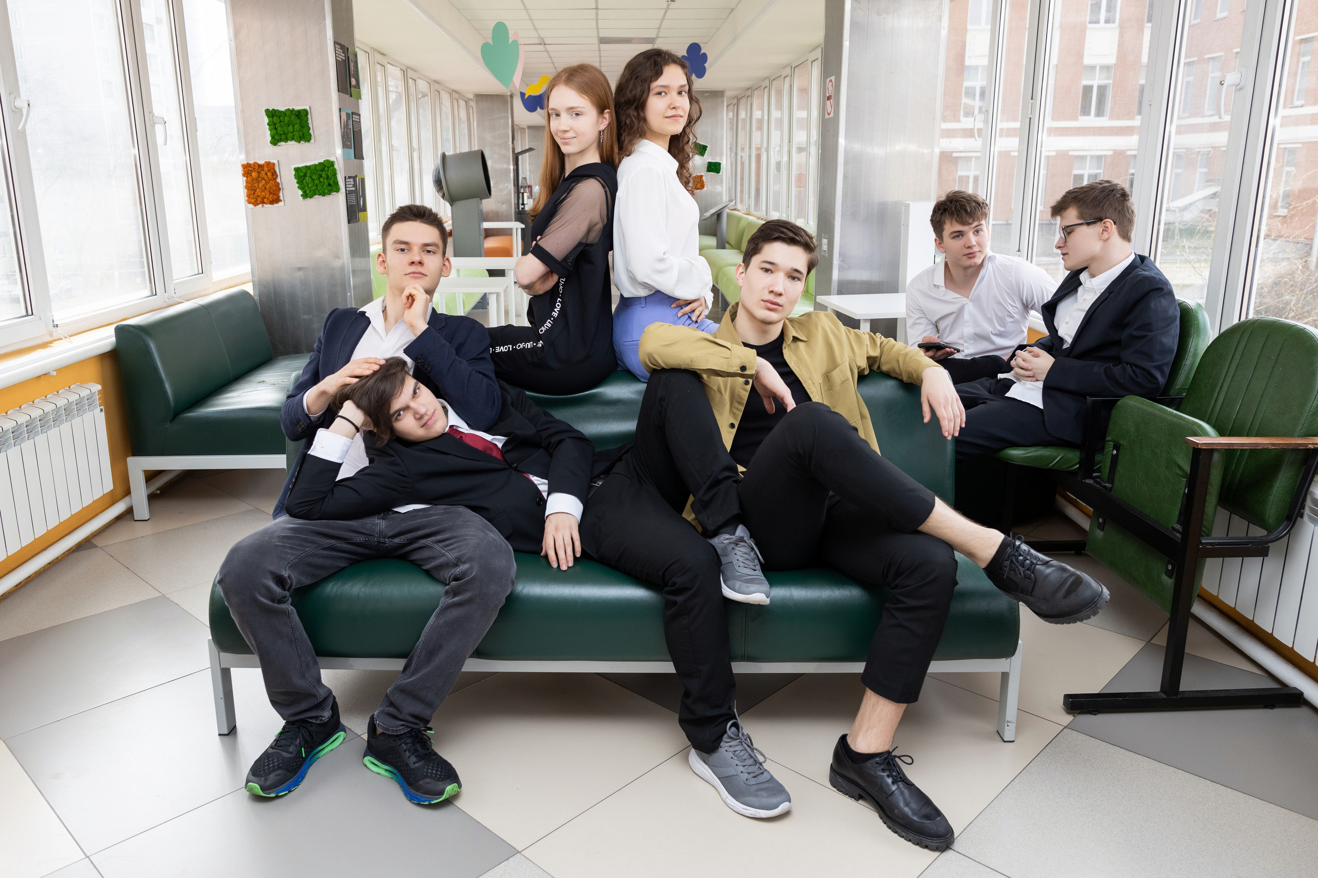 Школа ЦПМ класс 11К. Выпускные фотоальбомы в Коломне. Валерий и Светлана Щавелевы