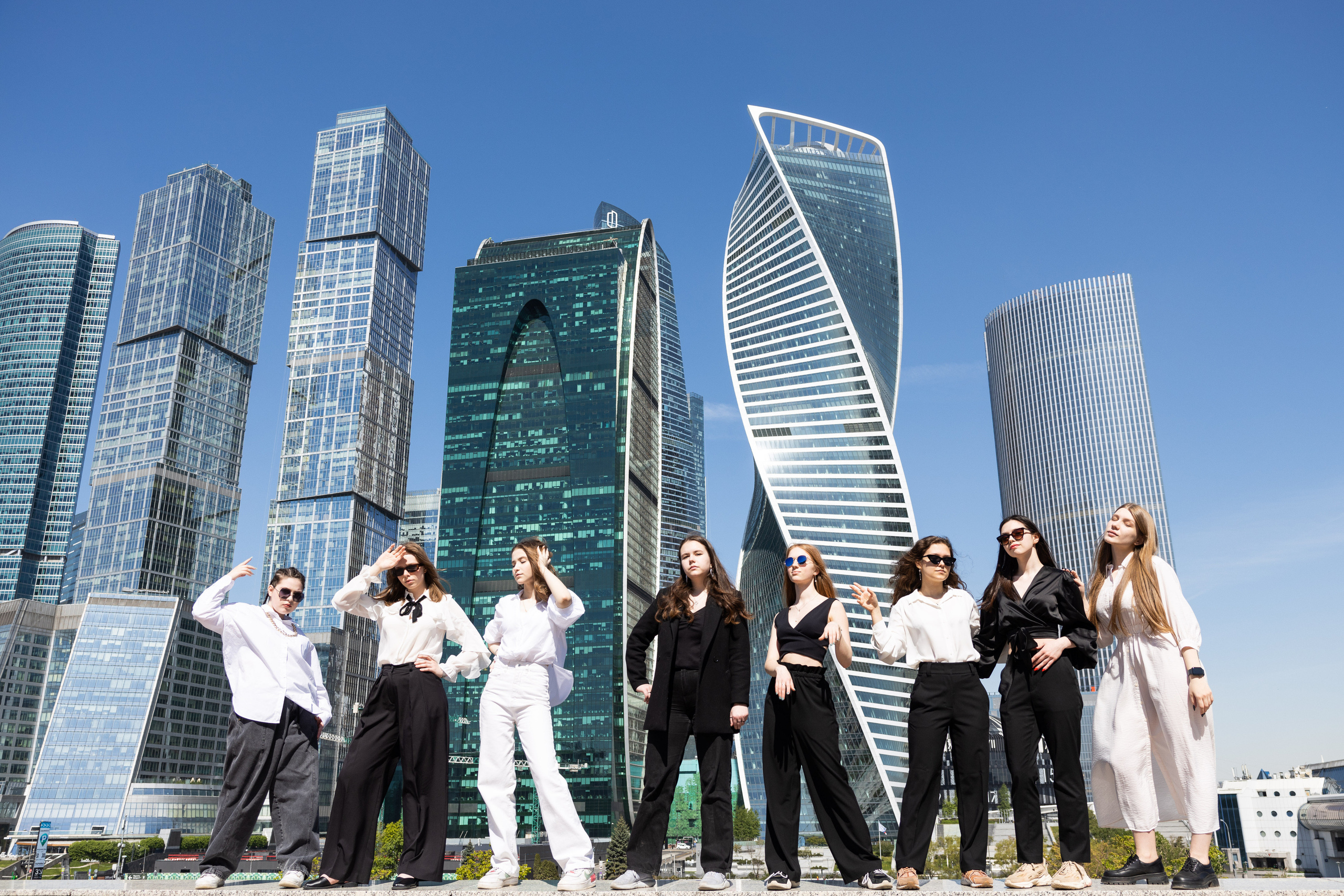 Школа ЦПМ класс 11К. Выпускные фотоальбомы в Коломне. Валерий и Светлана Щавелевы