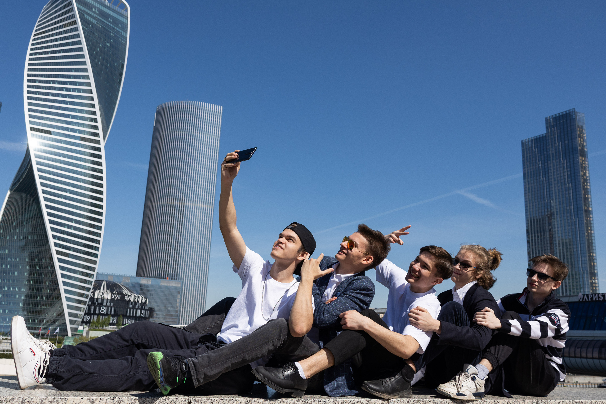 Школа ЦПМ класс 11К. Выпускные фотоальбомы в Коломне. Валерий и Светлана Щавелевы