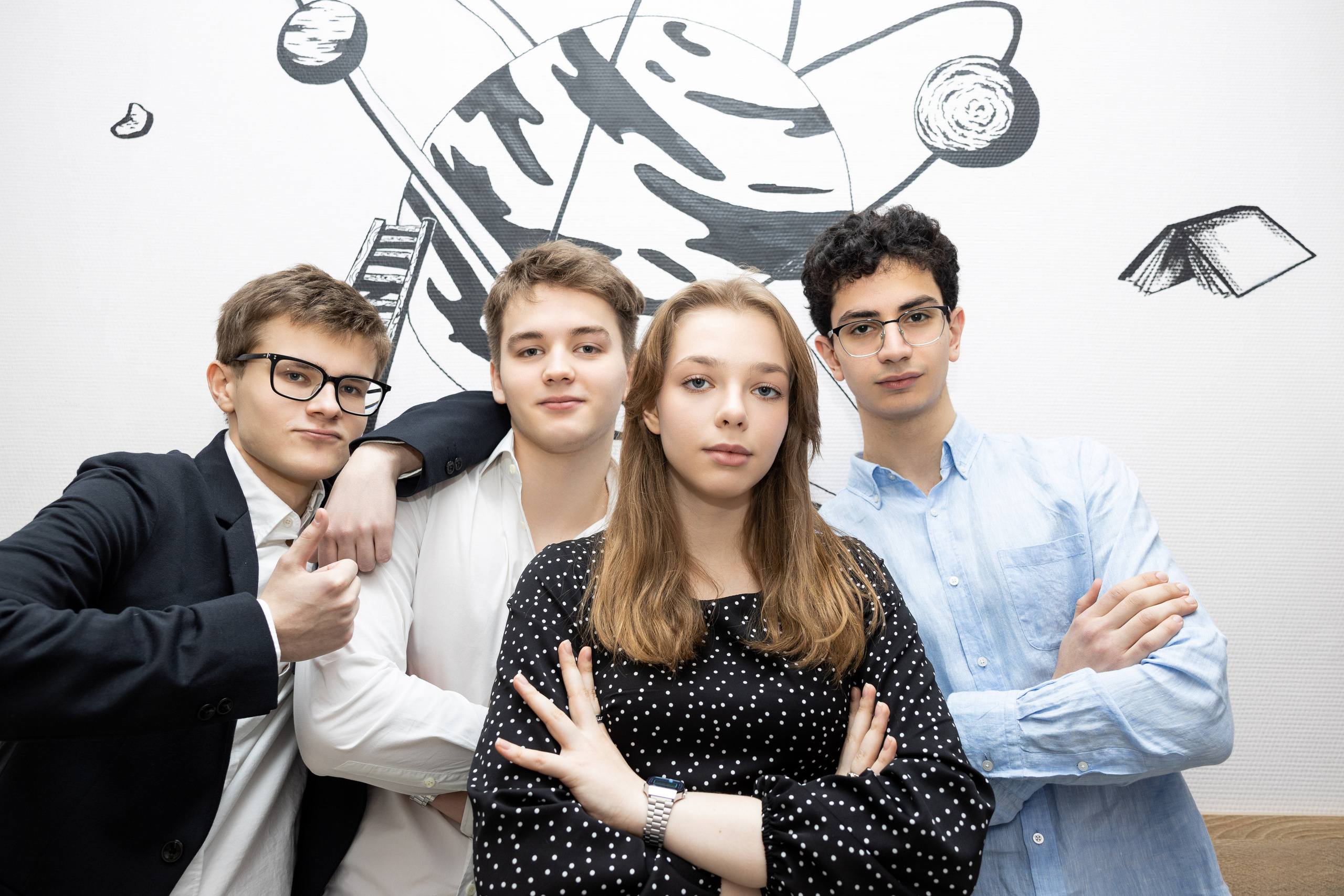 Школа ЦПМ класс 11К. Выпускные фотоальбомы в Коломне. Валерий и Светлана Щавелевы