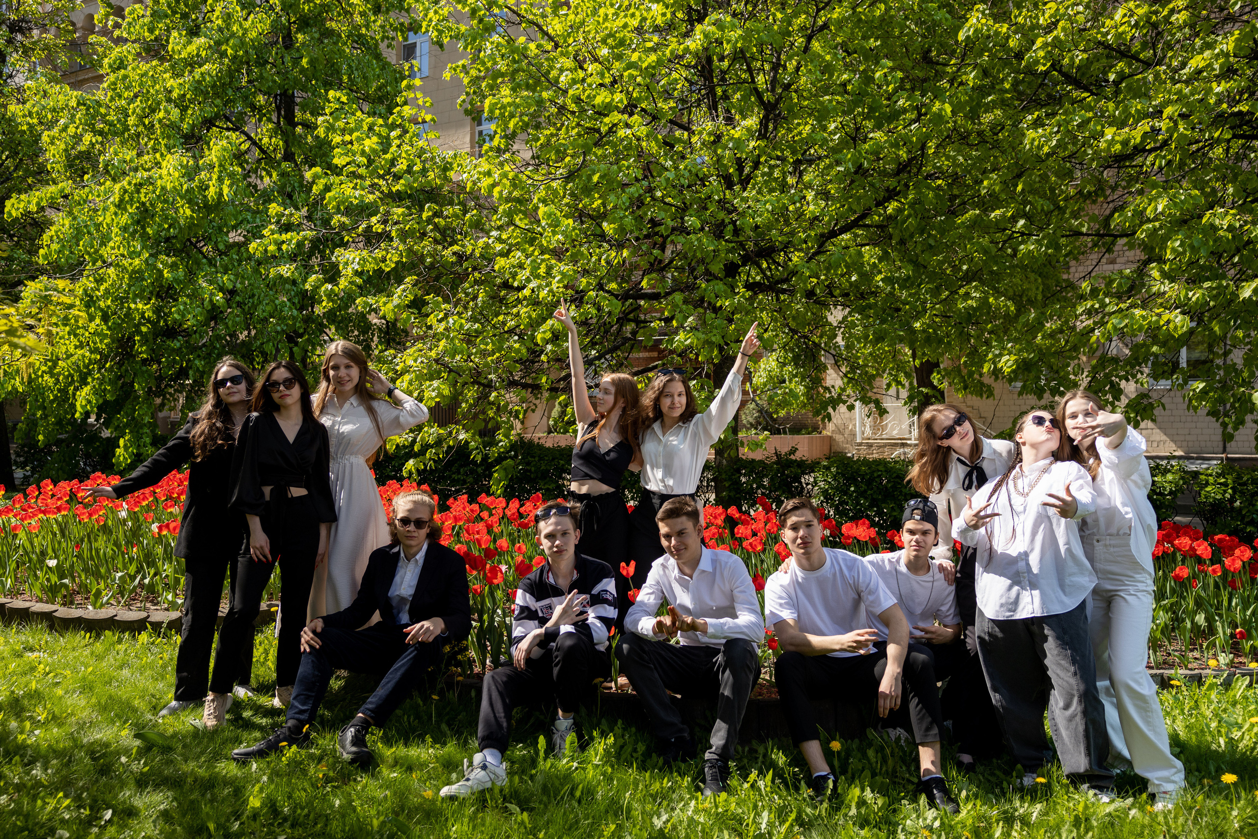 Школа ЦПМ класс 11К. Выпускные фотоальбомы в Коломне. Валерий и Светлана Щавелевы