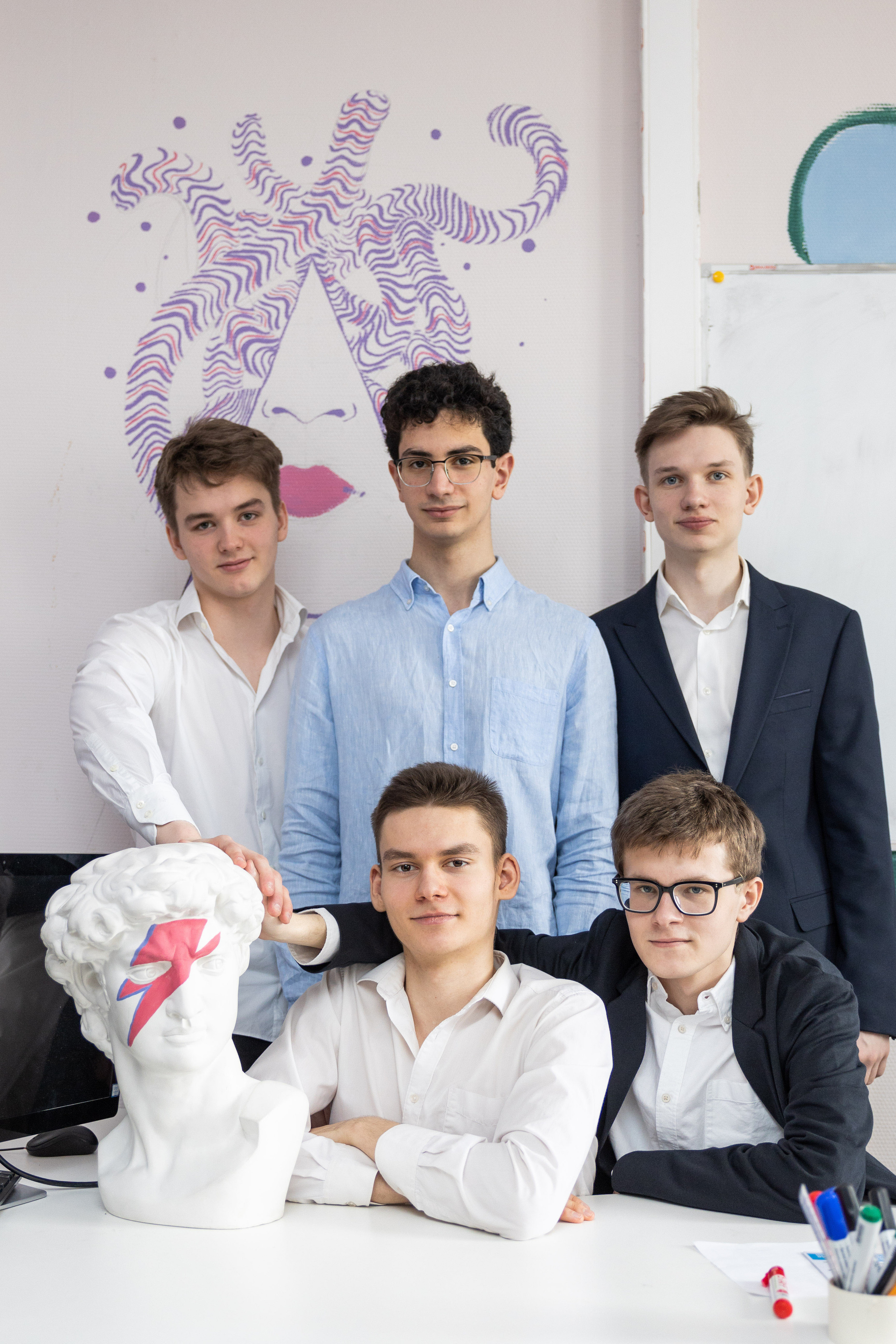 Школа ЦПМ класс 11К. Выпускные фотоальбомы в Коломне. Валерий и Светлана Щавелевы