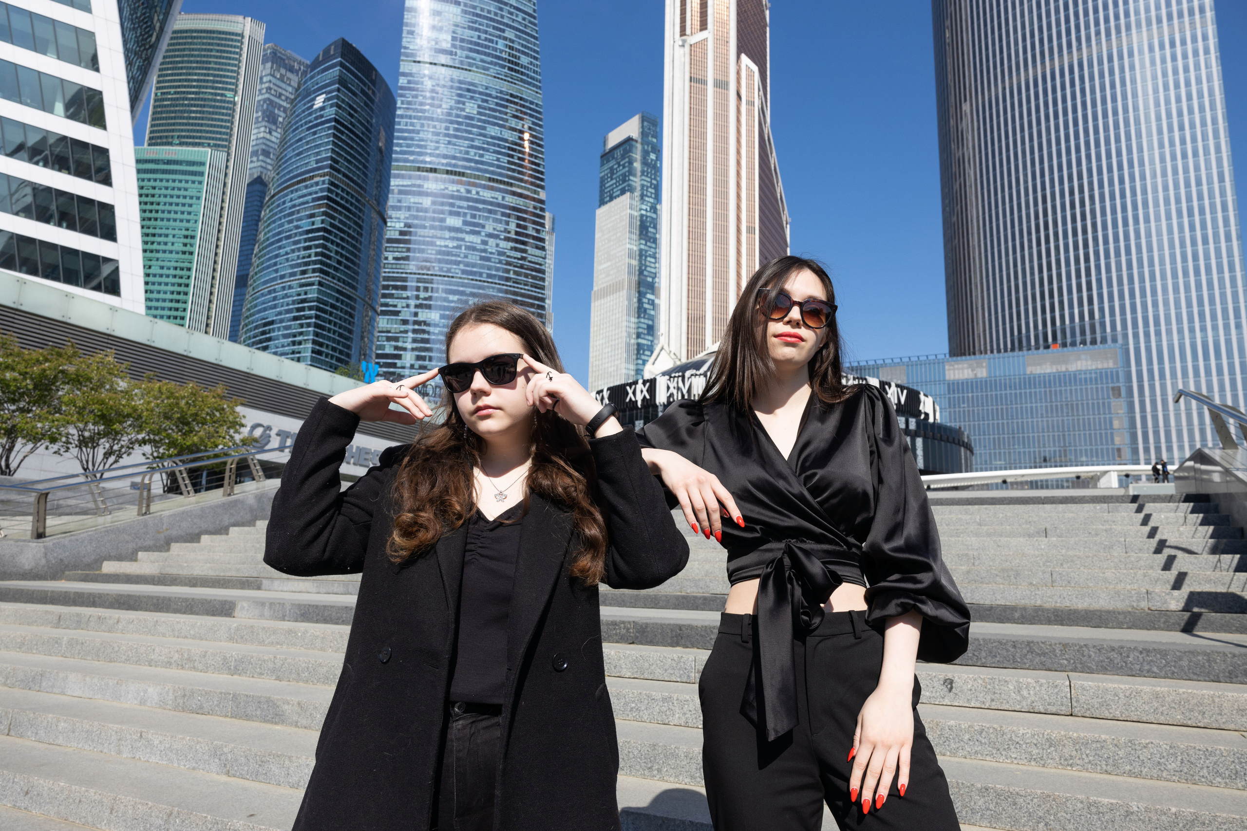 Школа ЦПМ класс 11К. Выпускные фотоальбомы в Коломне. Валерий и Светлана Щавелевы