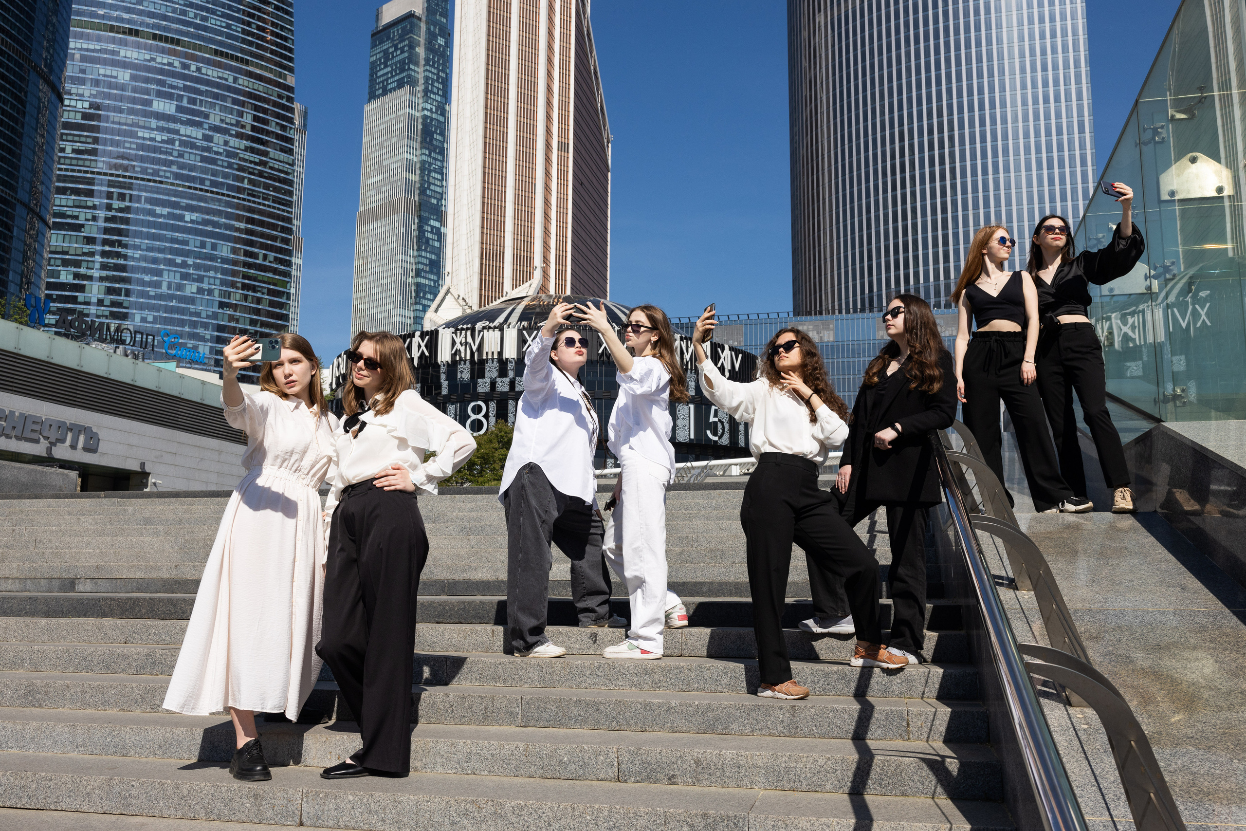 Школа ЦПМ класс 11К. Выпускные фотоальбомы в Коломне. Валерий и Светлана Щавелевы