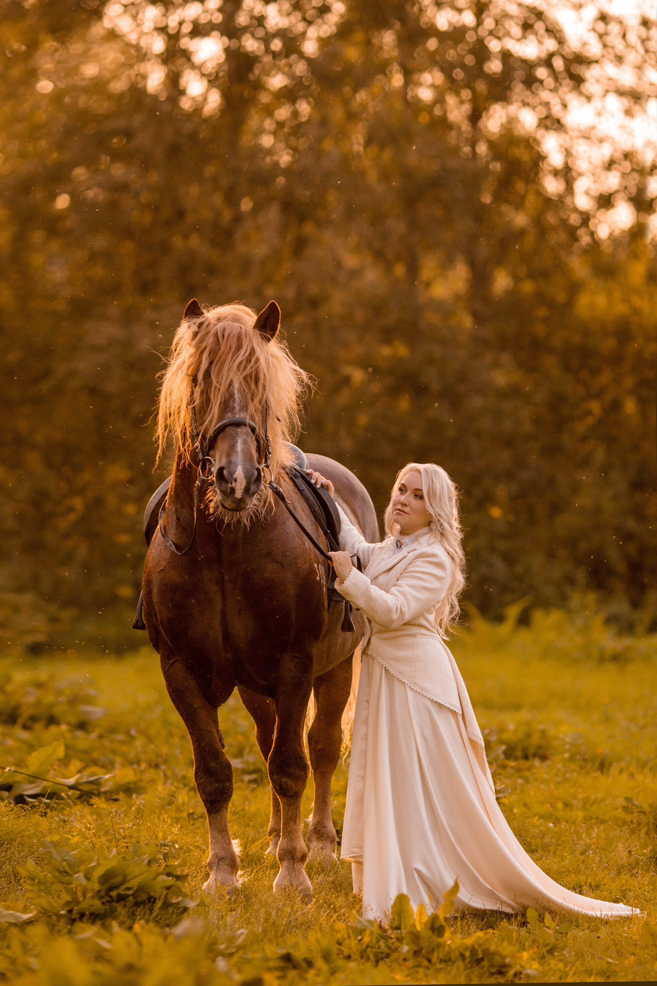 Осенняя фотосессия в костюме амазонка