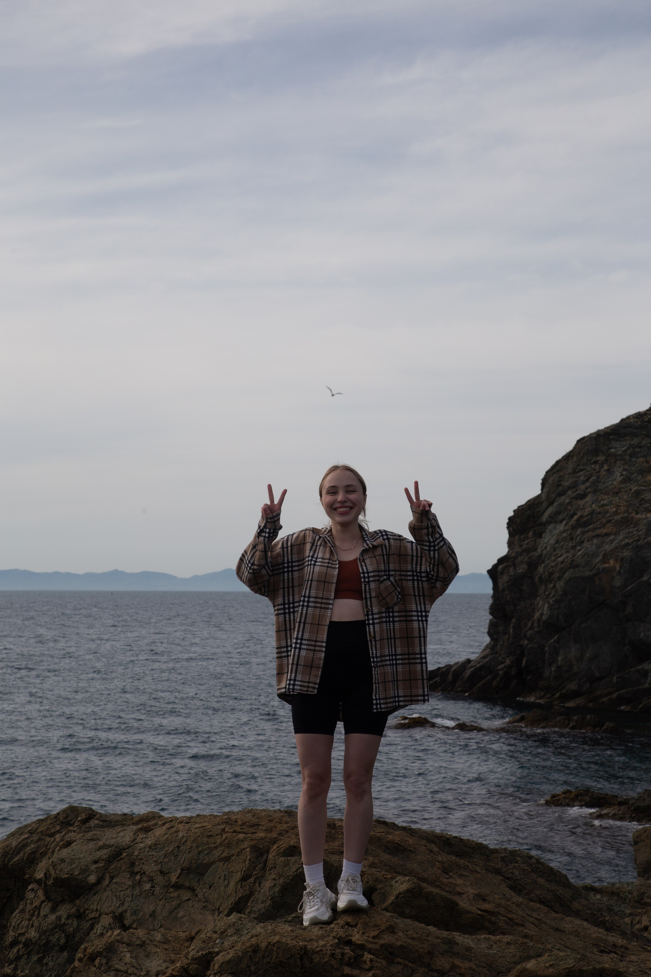 Съемка с Машей и Сашулей на мысе Полосатик. Ирина Чернова — портретный фотограф и маркетолог из Владивостока