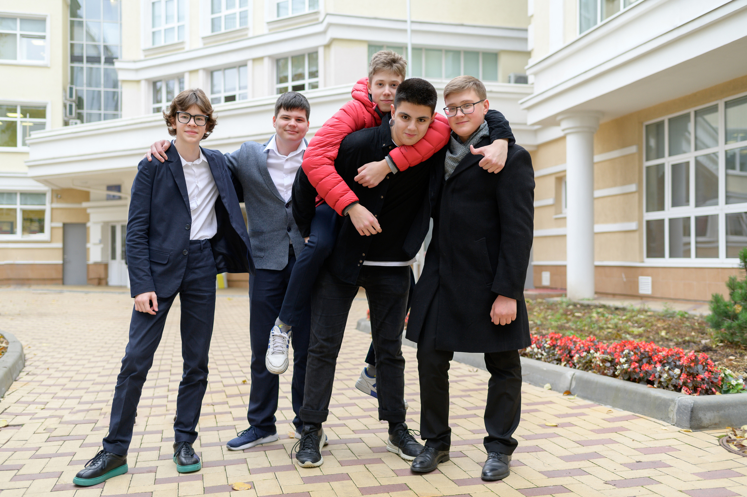 Репортажно — постановочные. Выпускные альбомы в Москве и Подмосковье