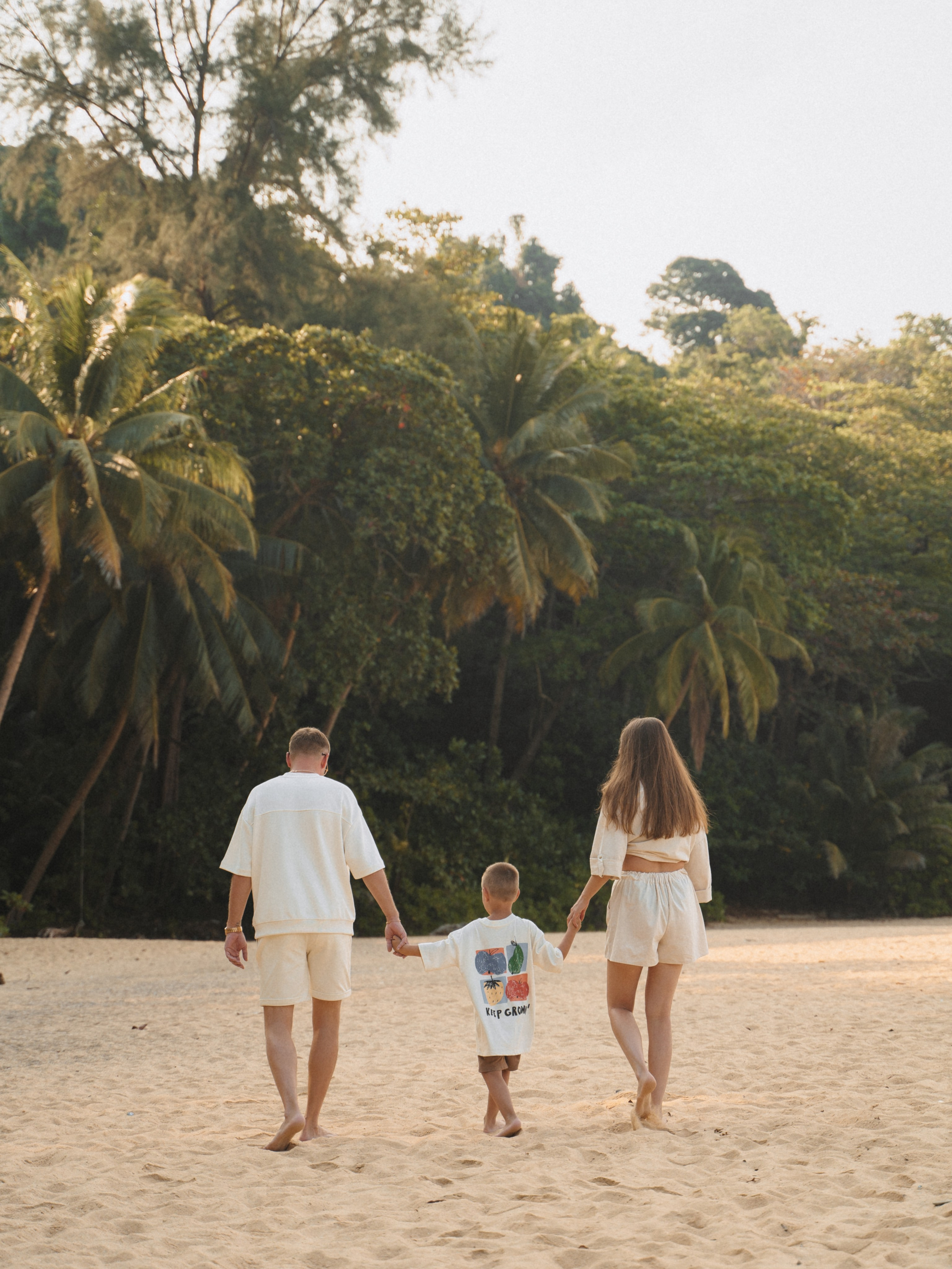 Семейные фотосессии на Пхукете. Фотограф на Пхукете Виктория