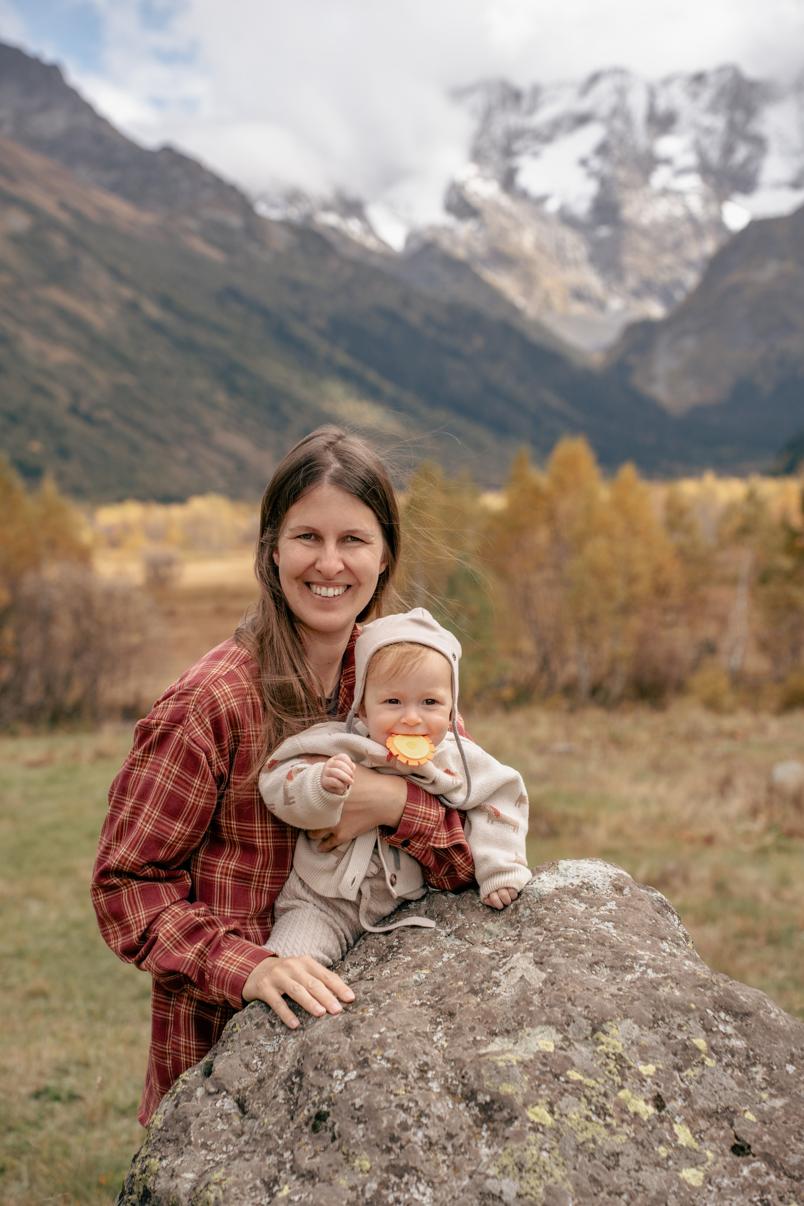 Семейная фотосессия в Домбае. Фотограф КМВ|ГОРЫ Пятигорск Железноводск Ессентуки Кисловодск Домбай Архыз Эльбрус