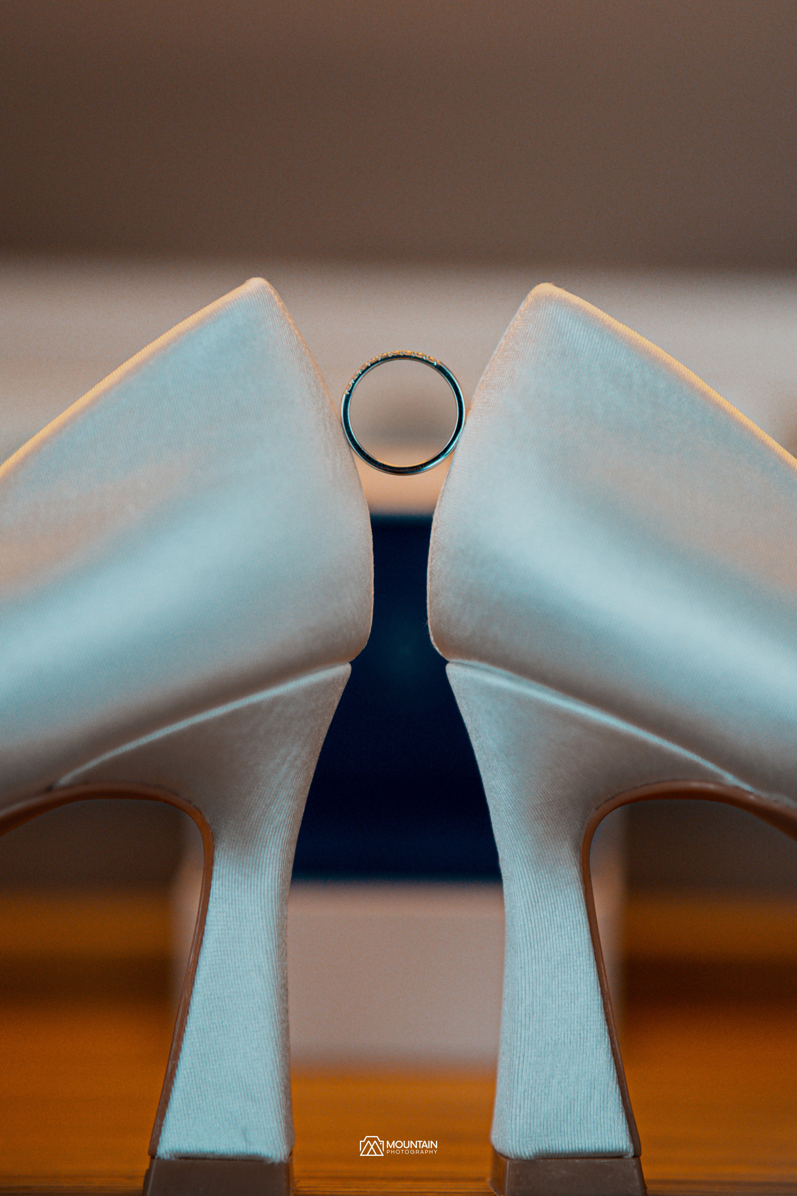 Oludola and Anastasia. Photographer based in moscow Peter Tchana