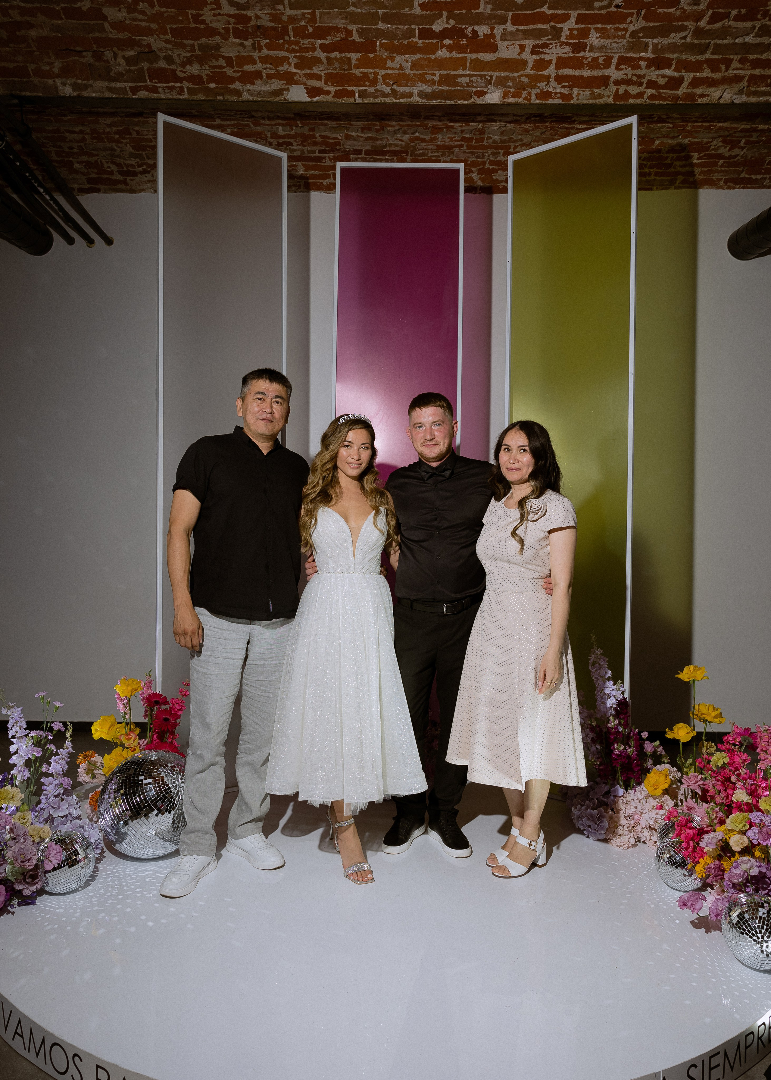 Дмитрий и Алита. Фотограф Эмиль Исякаев