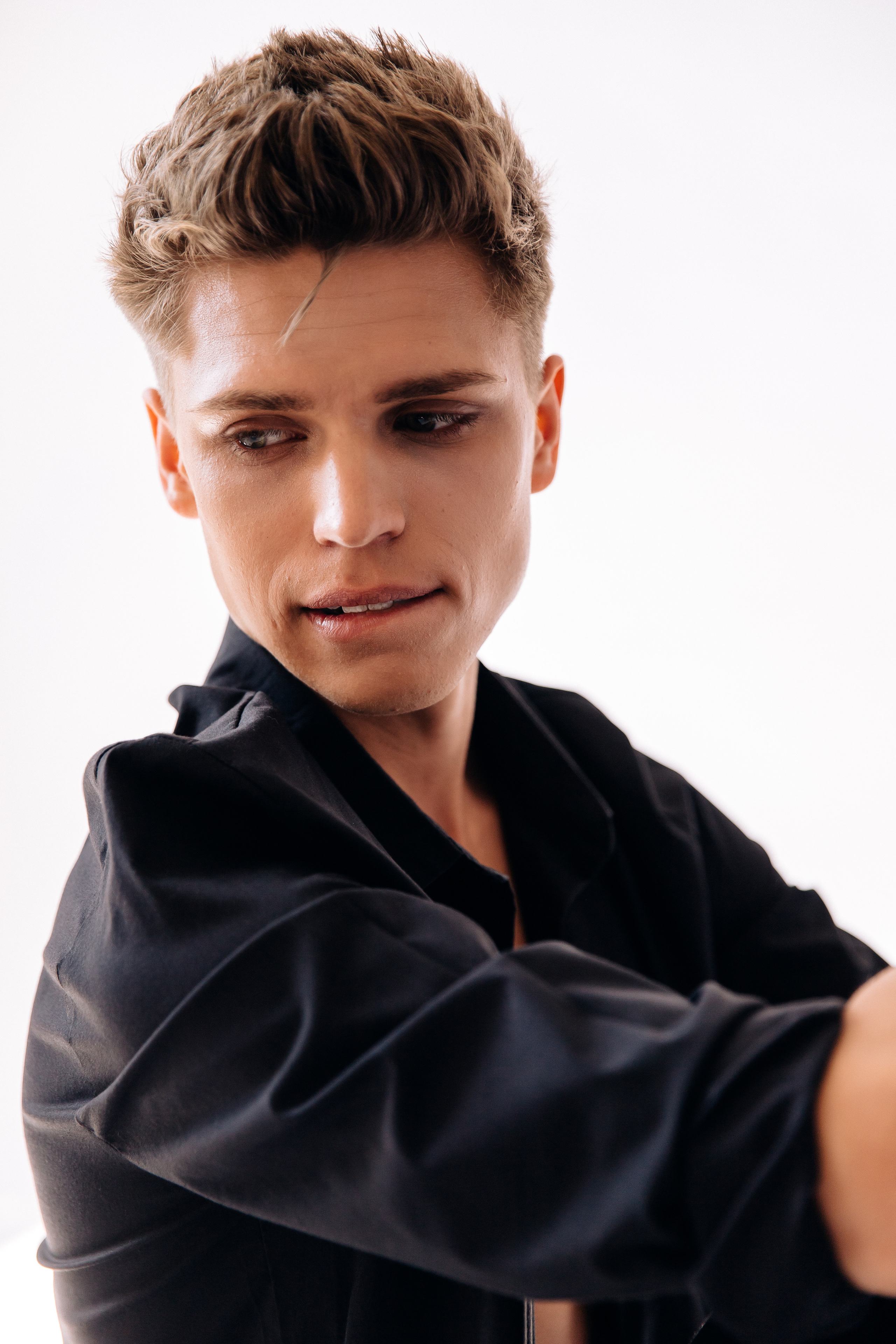 Commercial. Portrait photographer Toronto