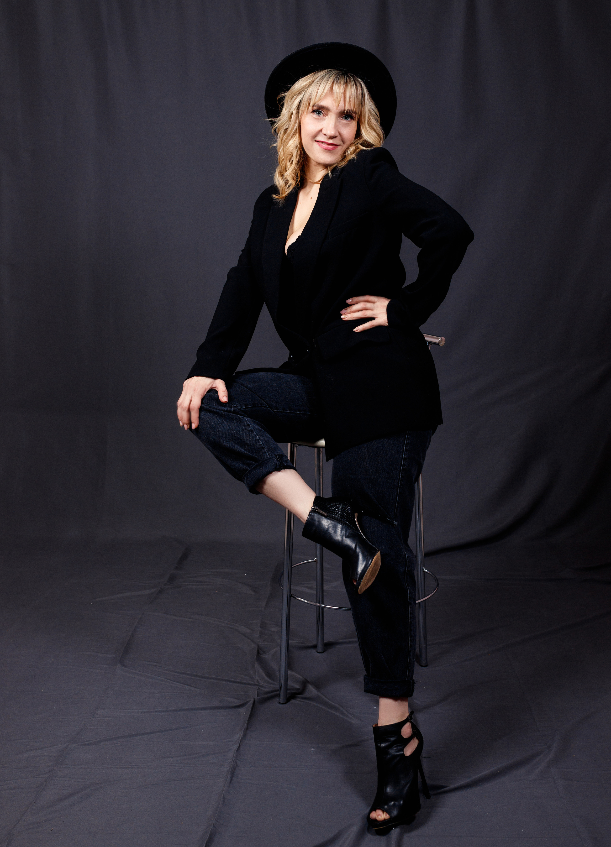 Women portrait. Portrait photographer Toronto