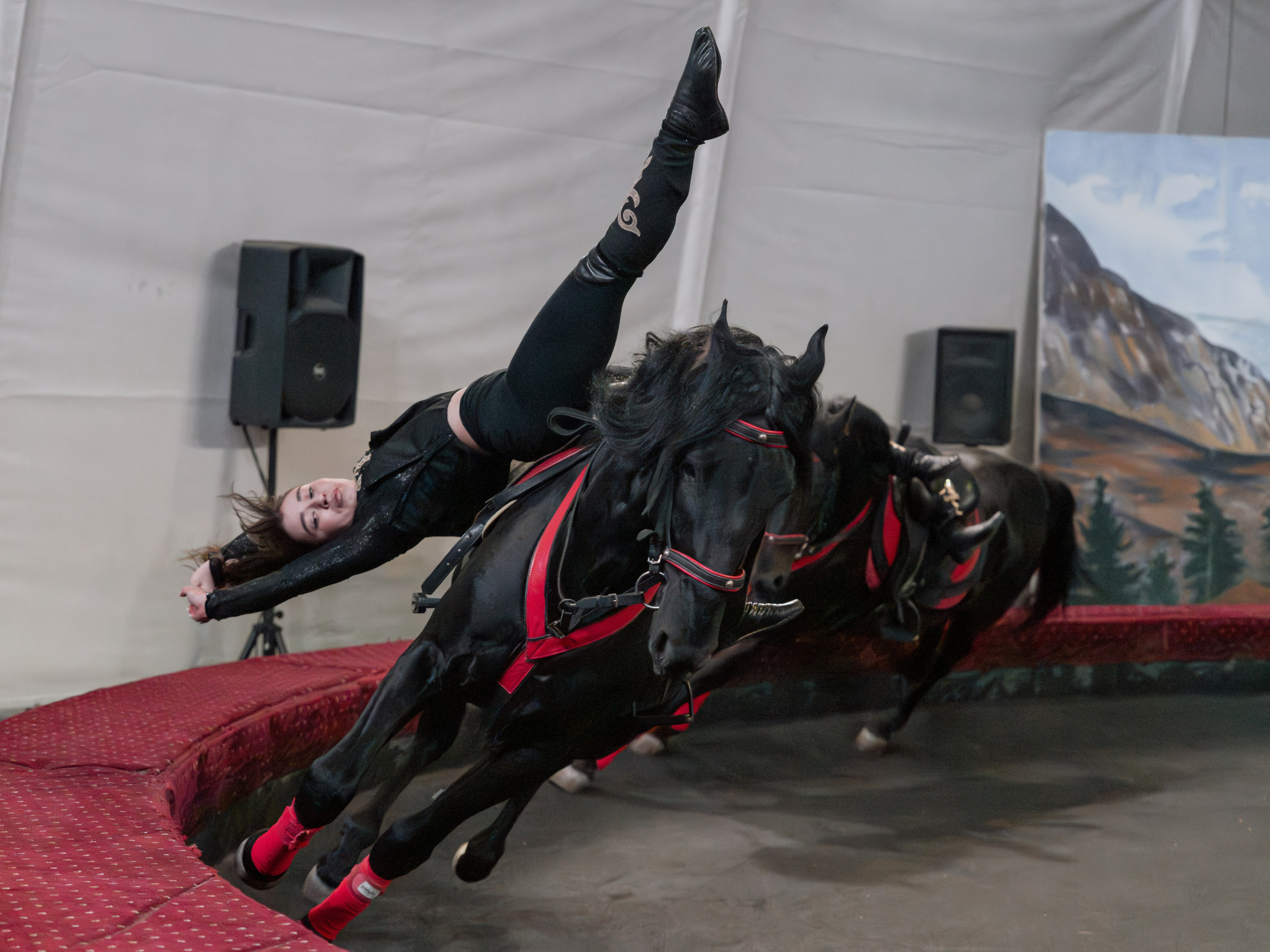 Конный театр «Нарты». Репортажный фотограф в Красной Поляне и Сочи Павлюченко Екатерина