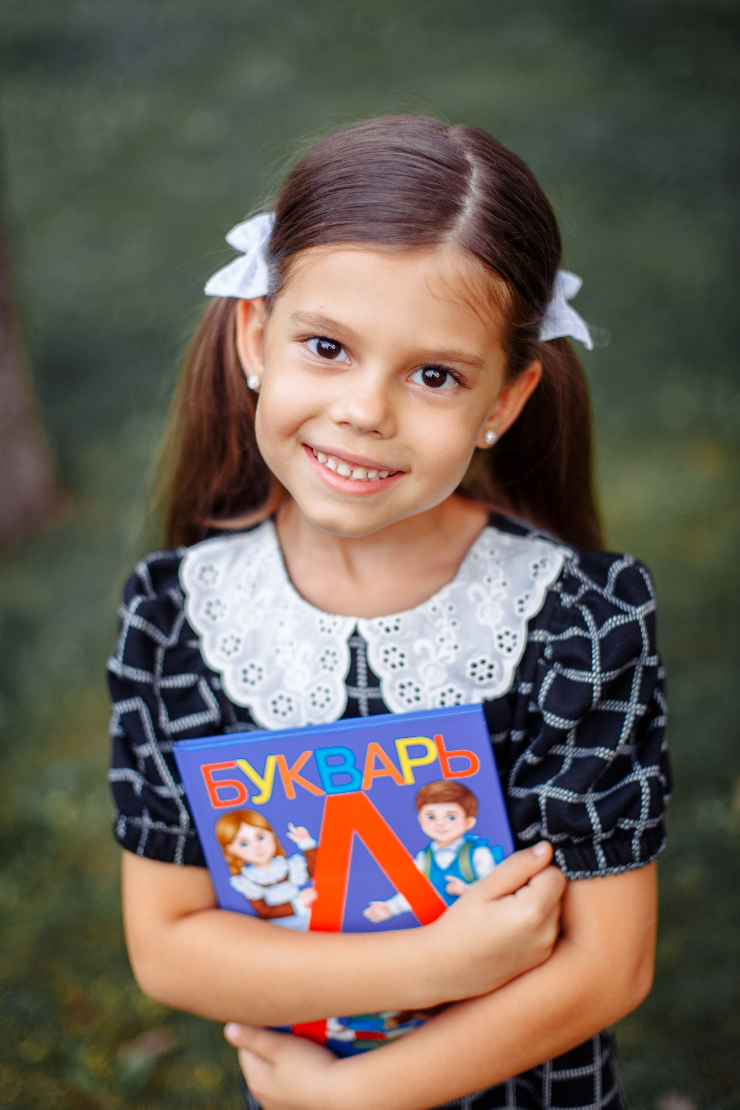 Первоклашки. Выпускные школьные фото­альбомы для школ и детских садов в Волгограде и Волжском