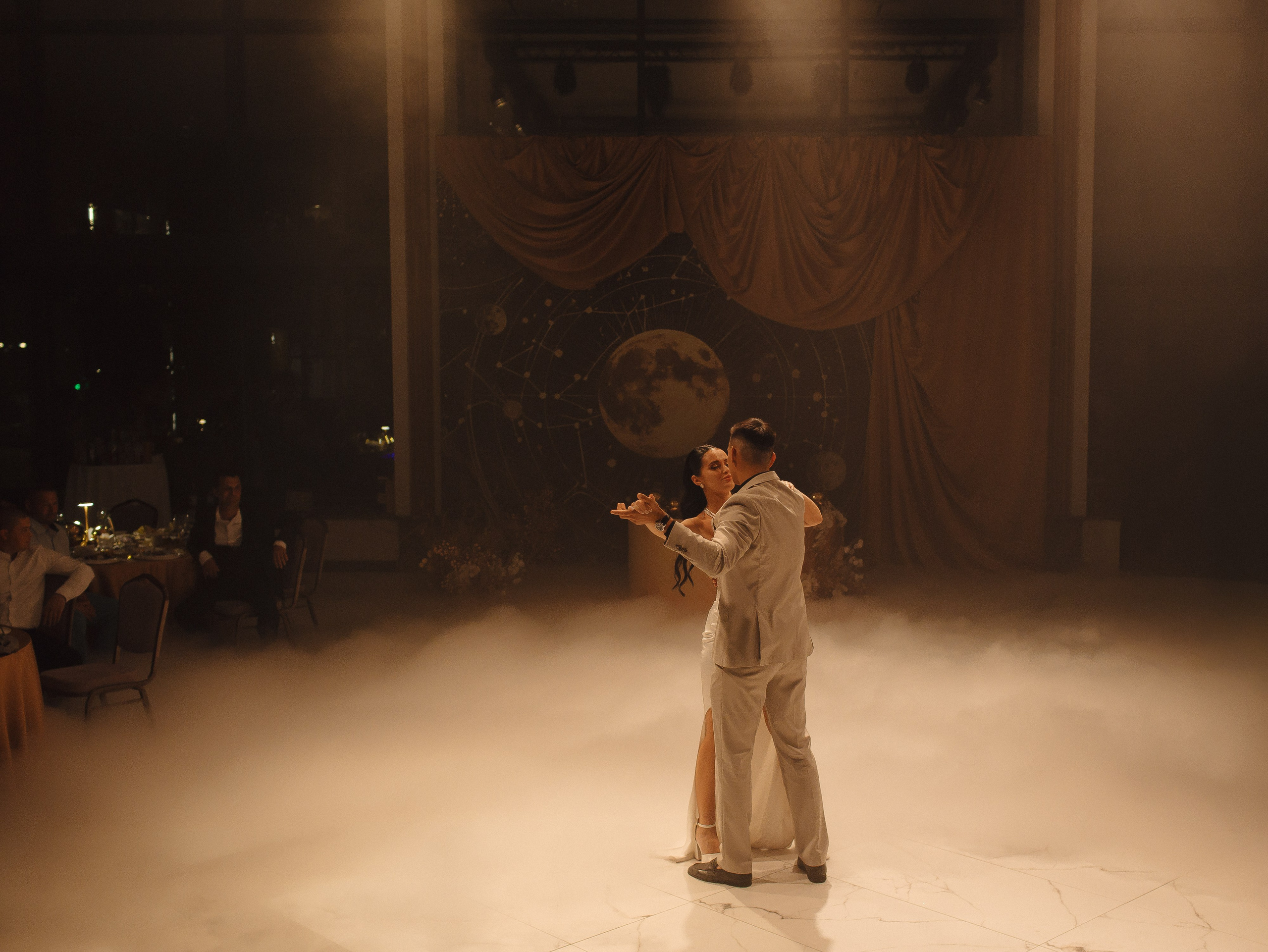 РОМАН И АНАСТАСИЯ, ПАРК СИТИ, MARY WHITE. Свадебный и индивидуальный фотограф в Челябинске Евгения Негодяева