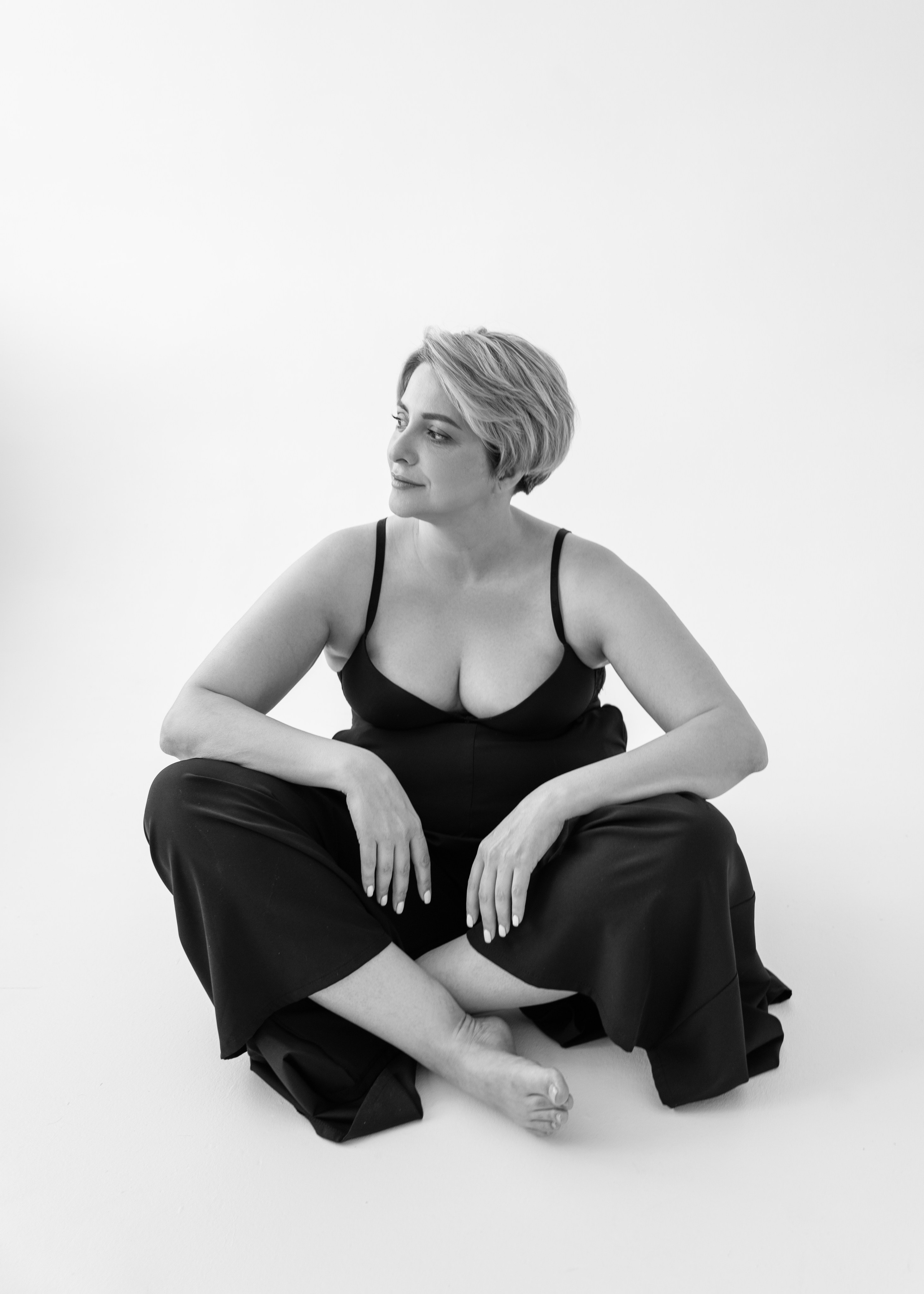 Профессиональная фотосессии в студии для женщины PLUS SIZE. Женский фотограф в Красноярске