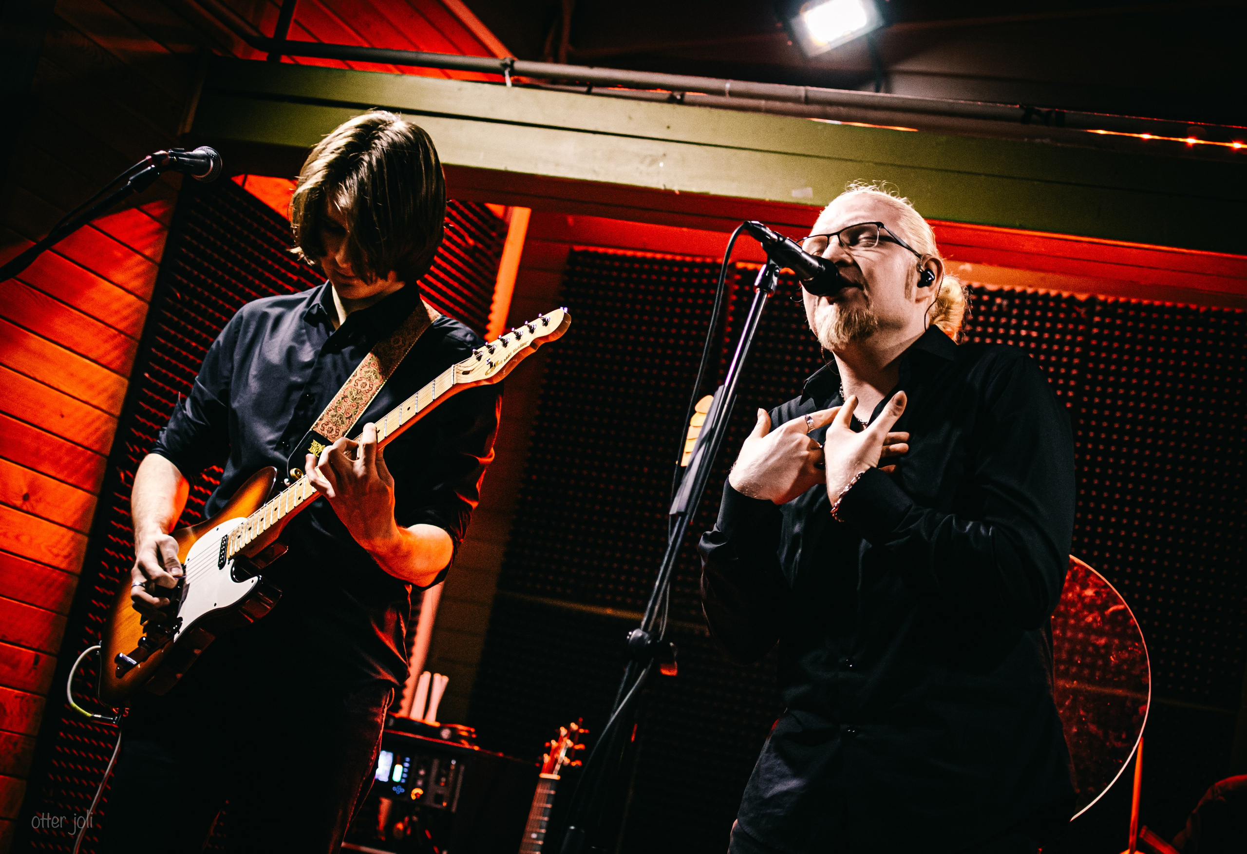 Голова Муэссы | Китайский лётчик Джао Да. Концертный репортёр Валерия Сафина