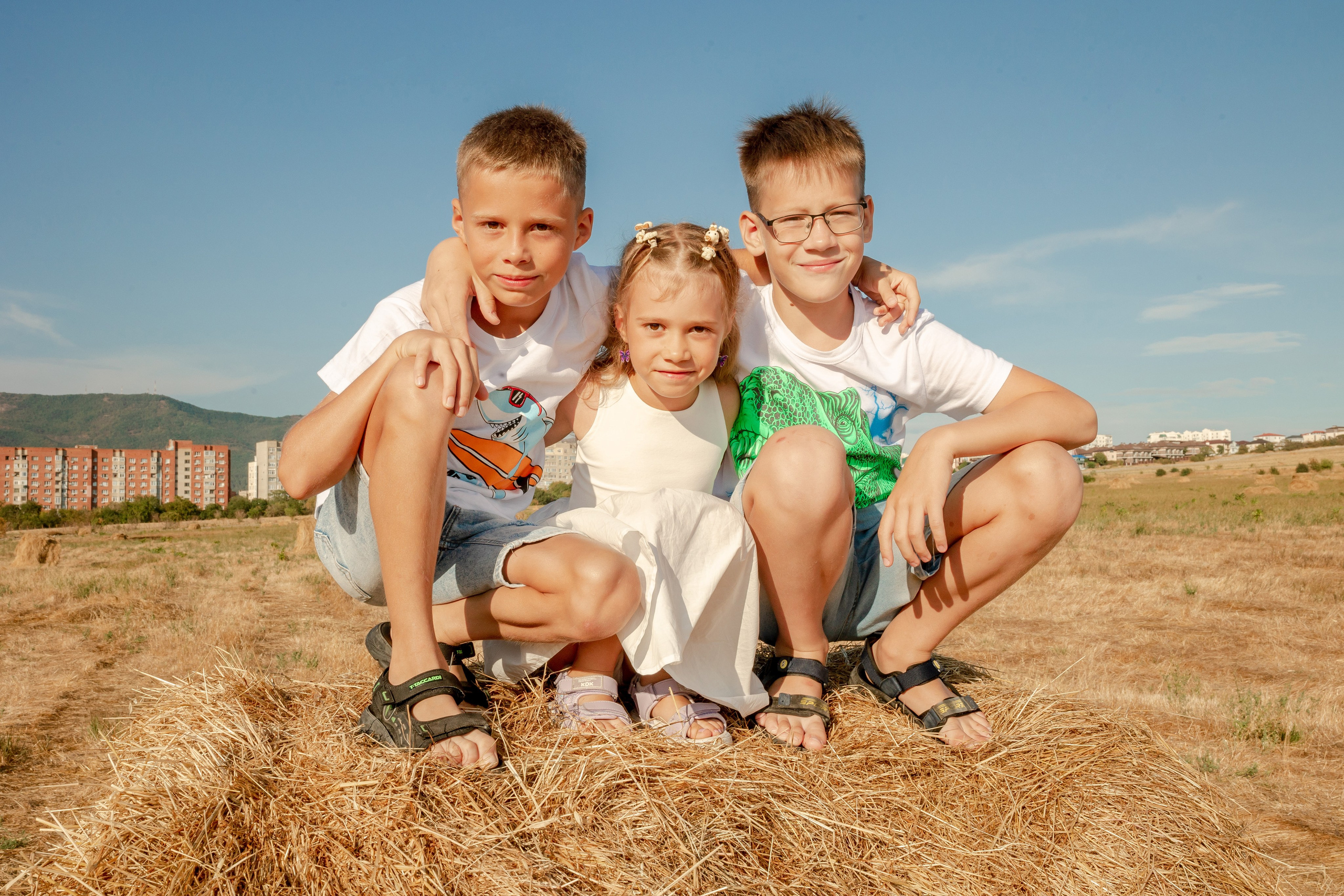 Оксана с детьми. Фотограф в Геленджике, Архипо-Осиповке, Абрау-Дюрсо, Кринице Виктория