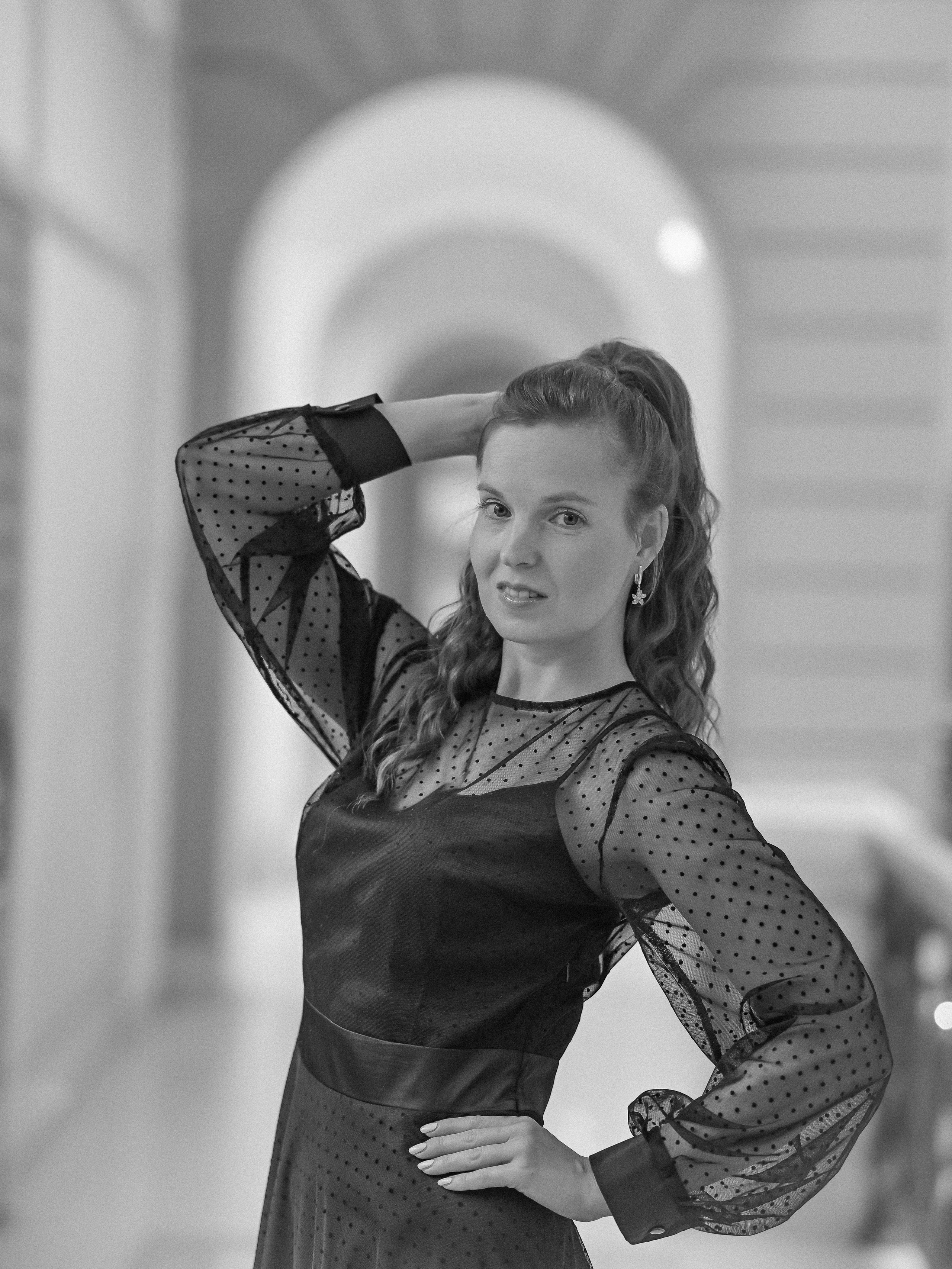 Петровский пассаж ЧБ. Портретный фотограф в Москве Сергей Чудов