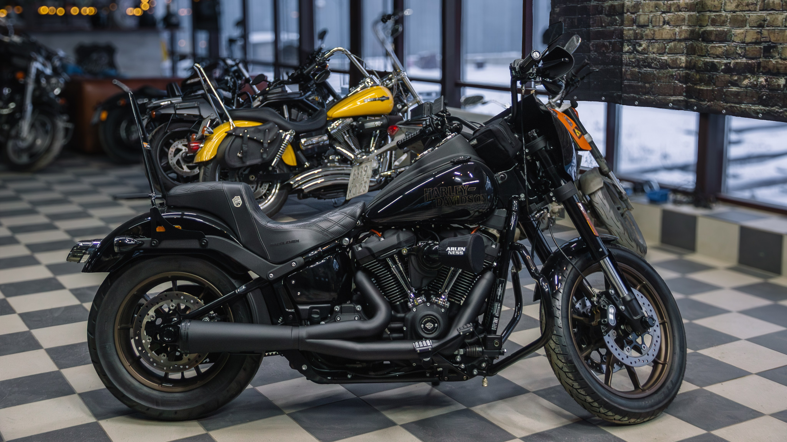 HD Low Rider S. ......