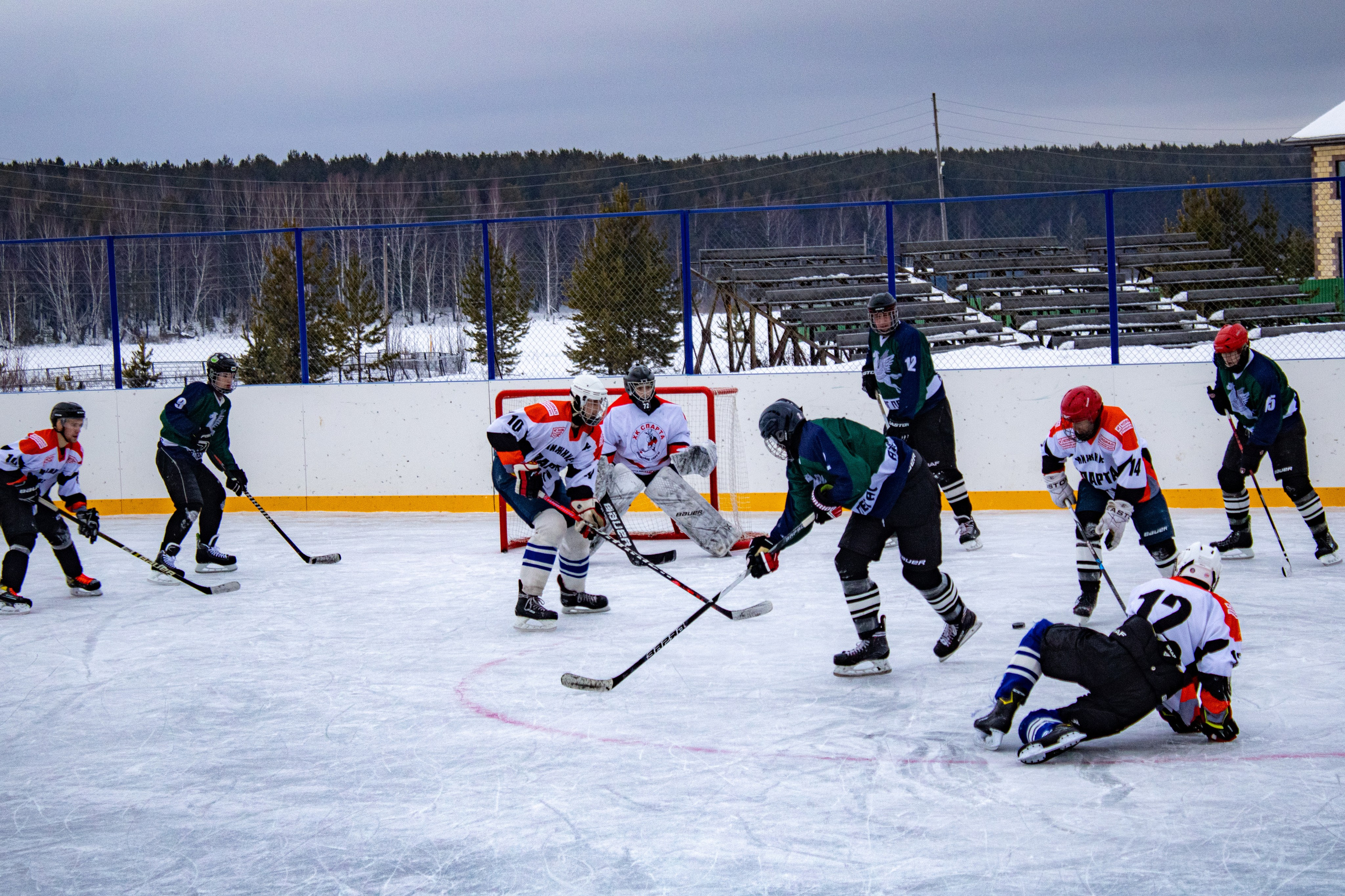 Хоккей г.п Атиг-г.Нижние Серги