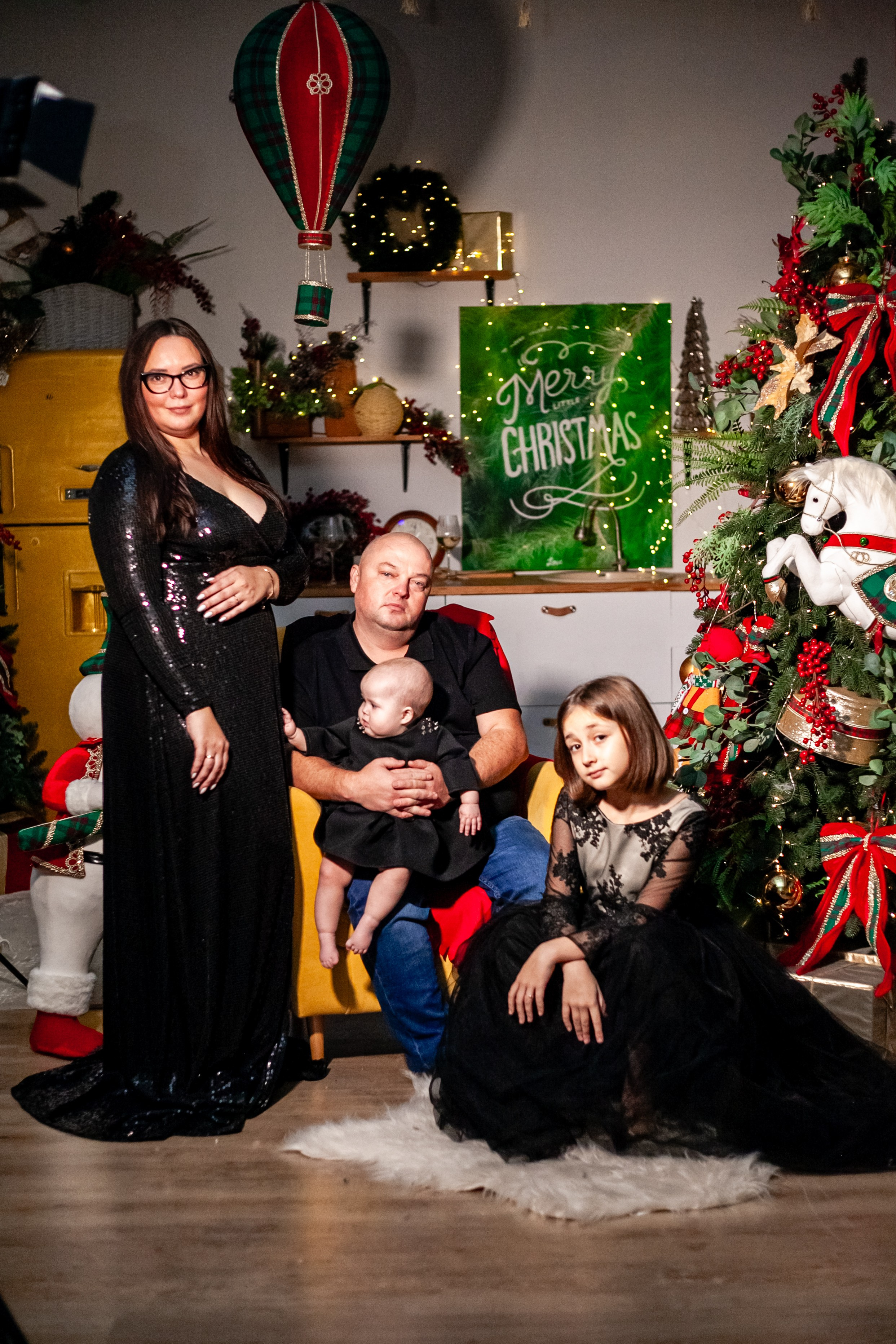 Ульяна и ее семья новый год 2024. Свадебный и семейный фотограф в Армавире