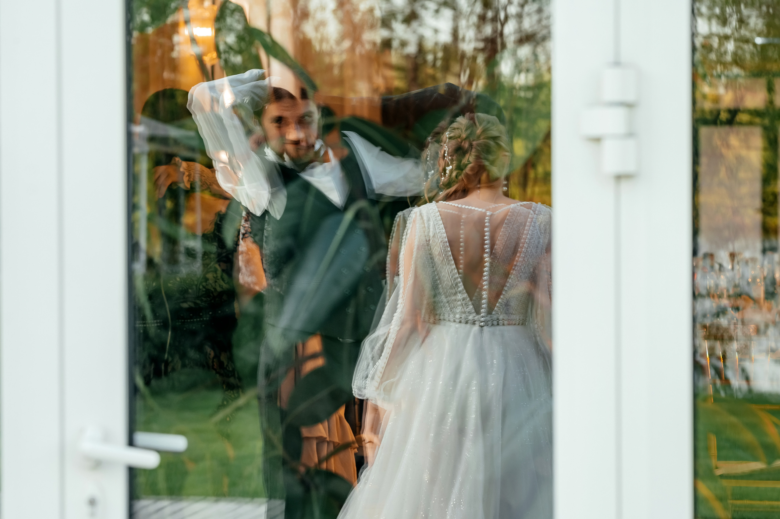 Свадьба с фотосессией в Усадьбе «Быково», основная часть — Яхт-клуб «Капитан». Свадебный и семейный фотограф Виктория Носачёва. Щелково, Москва и МО