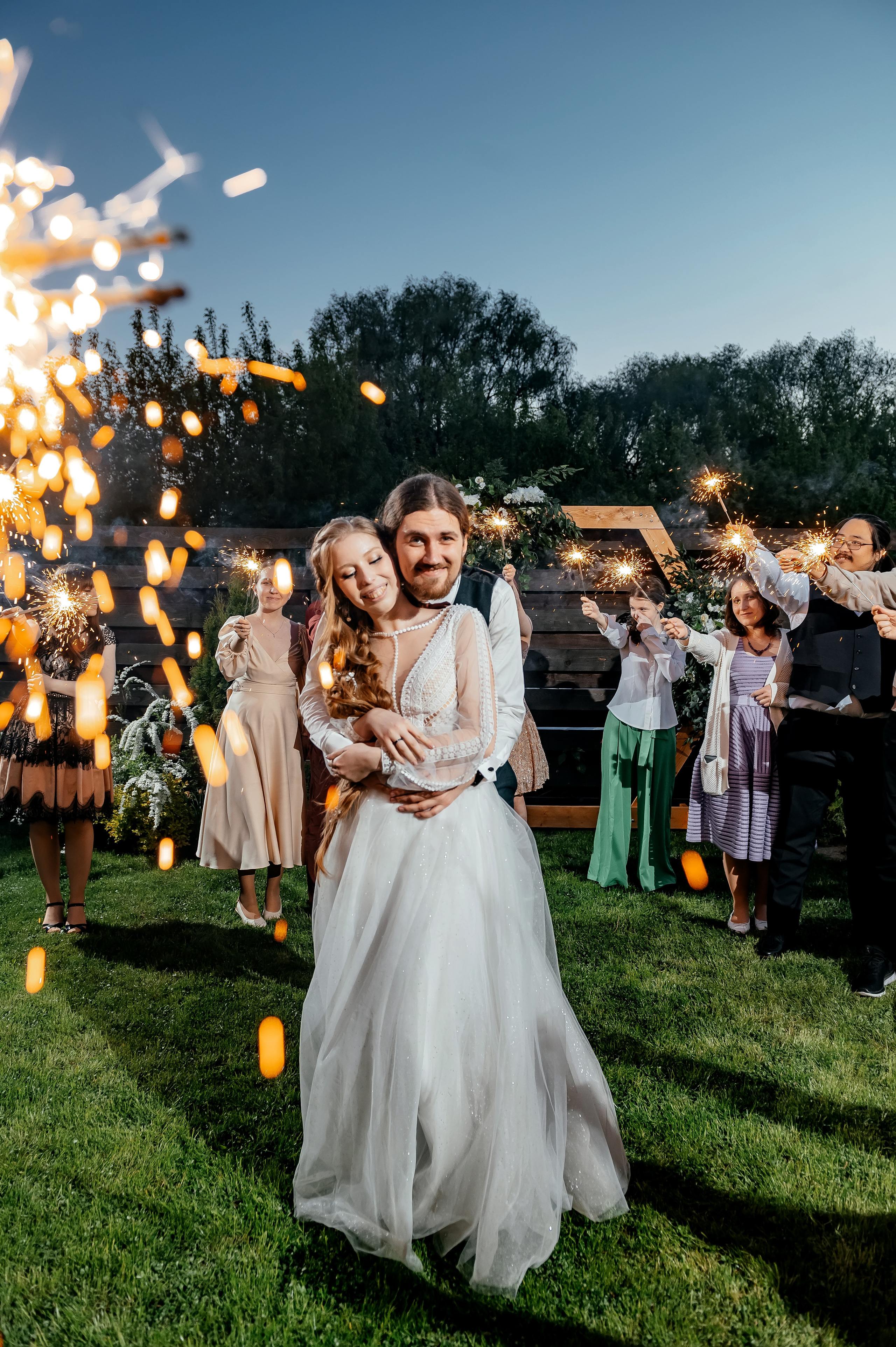 Свадьба с фотосессией в Усадьбе «Быково», основная часть — Яхт-клуб «Капитан». Свадебный и семейный фотограф Виктория Носачёва. Щелково, Москва и МО