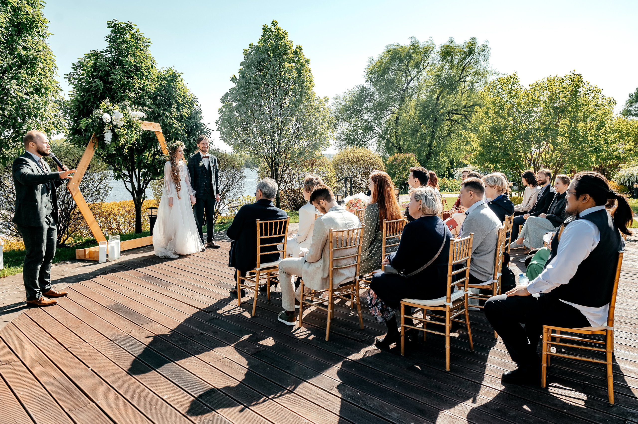 Свадьба с фотосессией в Усадьбе «Быково», основная часть — Яхт-клуб «Капитан». Свадебный и семейный фотограф Виктория Носачёва. Щелково, Москва и МО