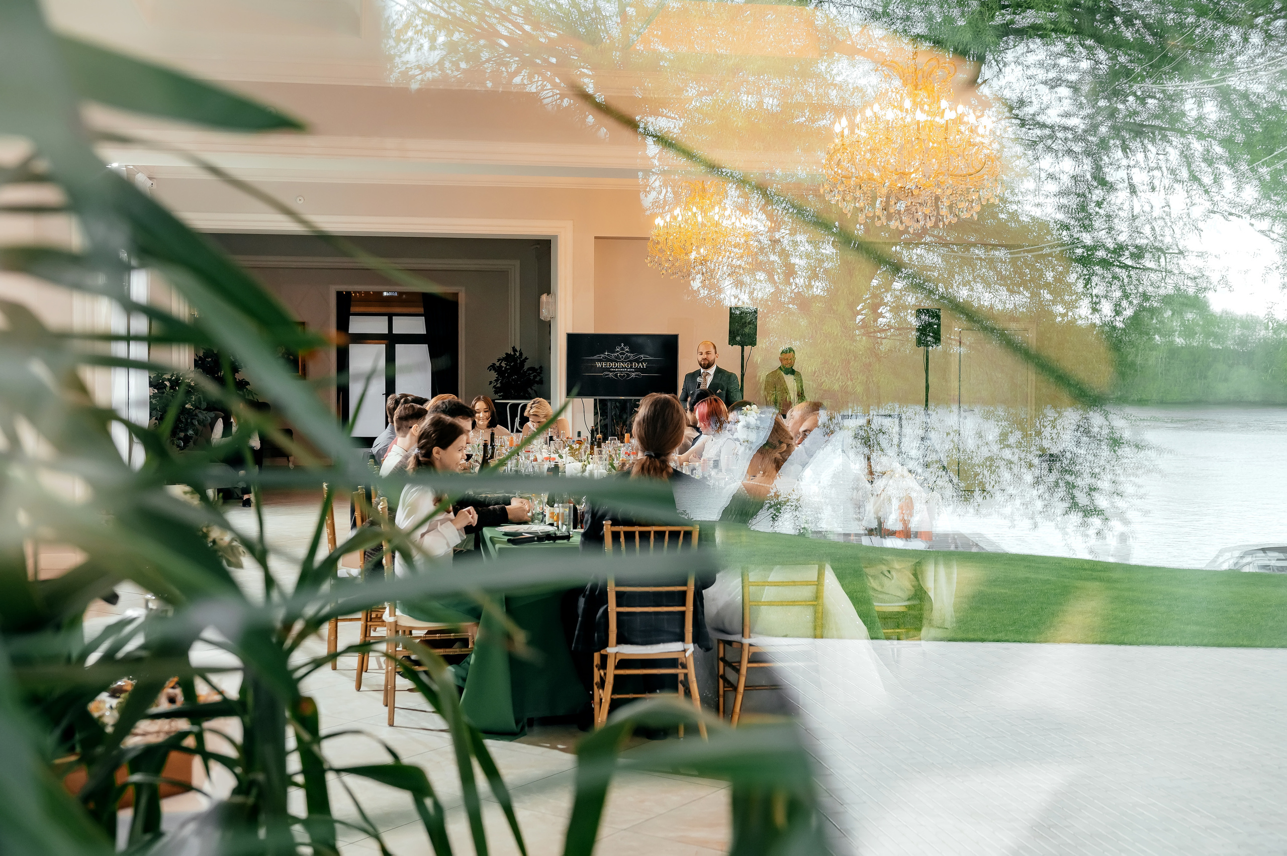 Свадьба с фотосессией в Усадьбе «Быково», основная часть — Яхт-клуб «Капитан». Свадебный и семейный фотограф Виктория Носачёва. Щелково, Москва и МО