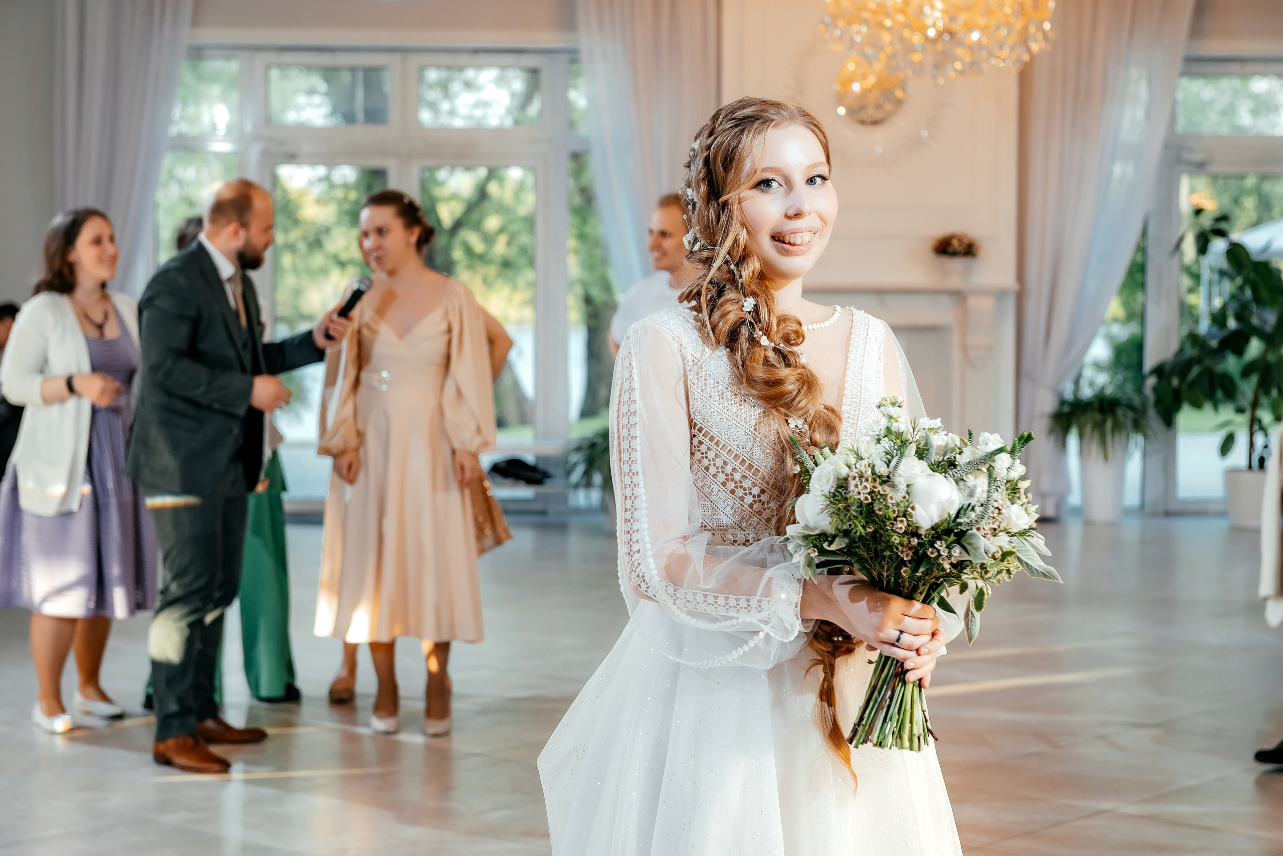 Свадьба с фотосессией в Усадьбе «Быково», основная часть — Яхт-клуб «Капитан». Свадебный и семейный фотограф Виктория Носачёва. Щелково, Москва и МО