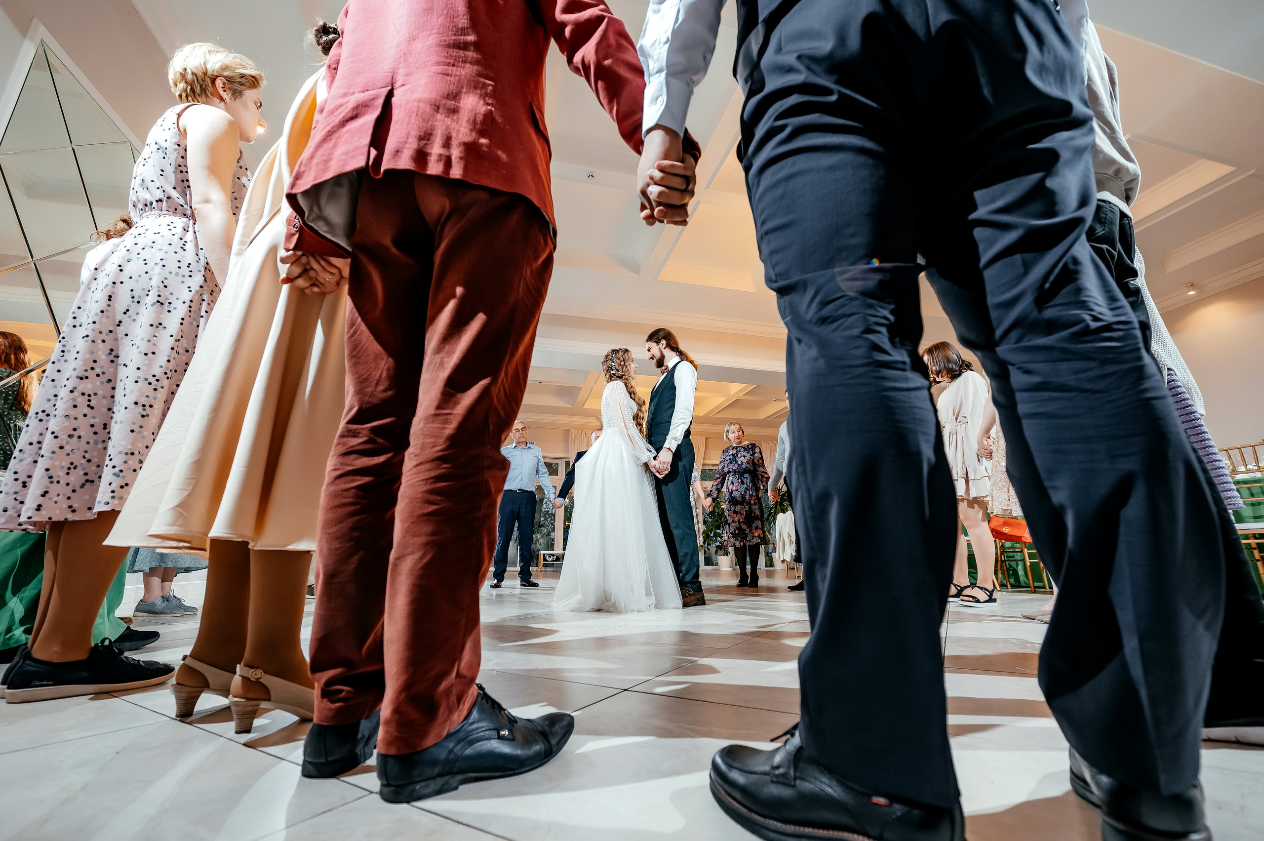 Свадьба с фотосессией в Усадьбе «Быково», основная часть — Яхт-клуб «Капитан». Свадебный и семейный фотограф Виктория Носачёва. Щелково, Москва и МО