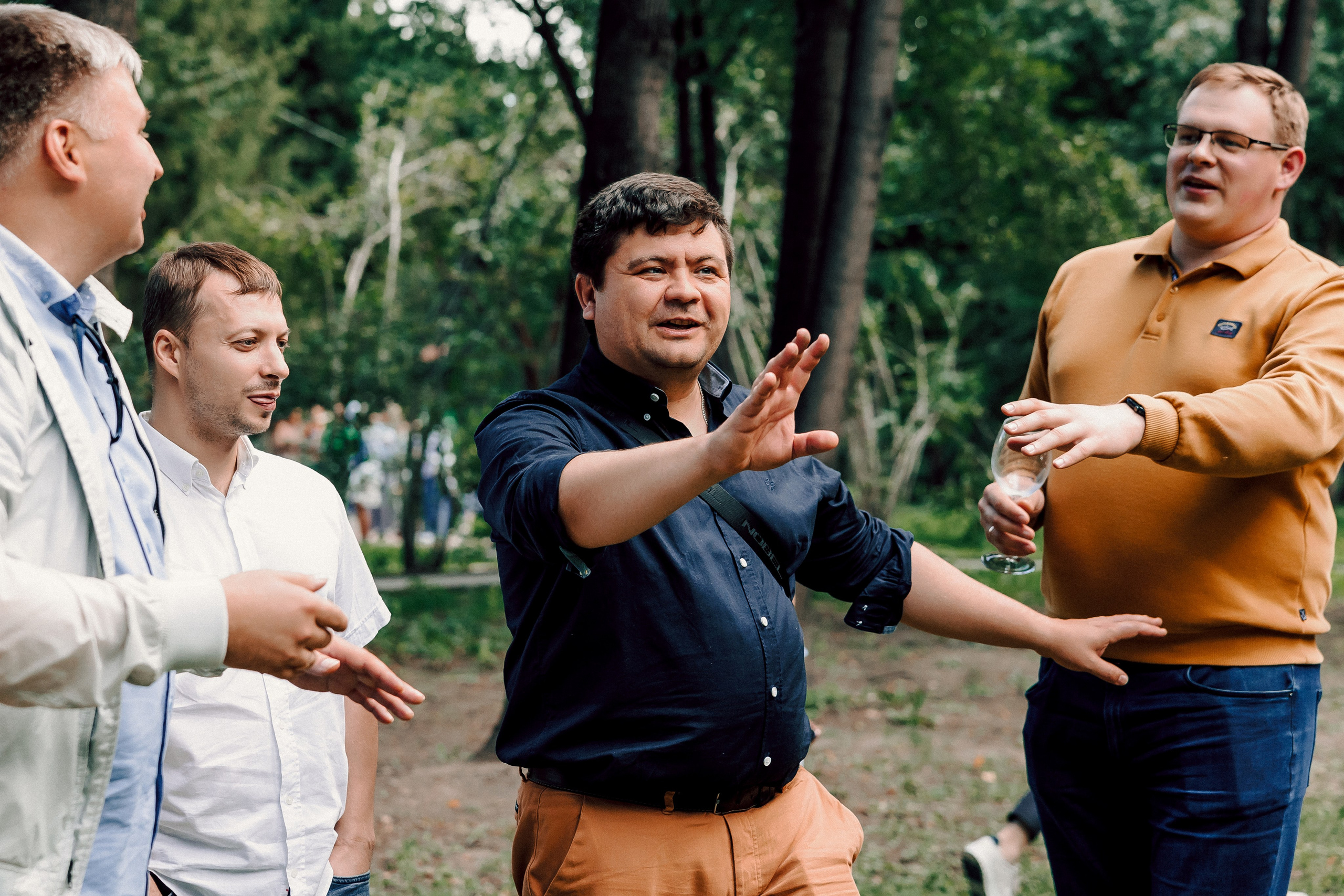 УММ2 — Летний корпоратив. Лёшка Варзегов — фотограф