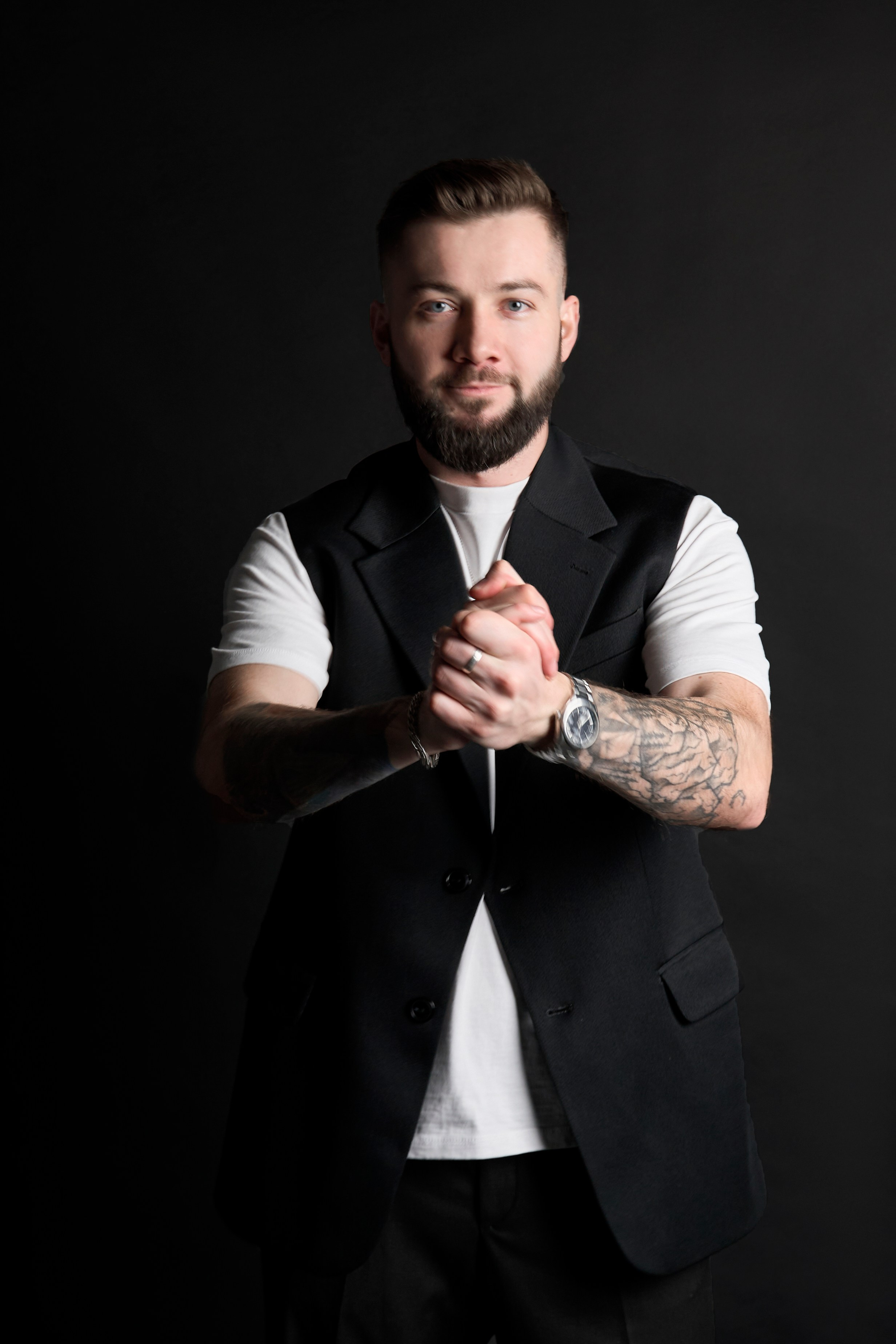 Саша. Главная