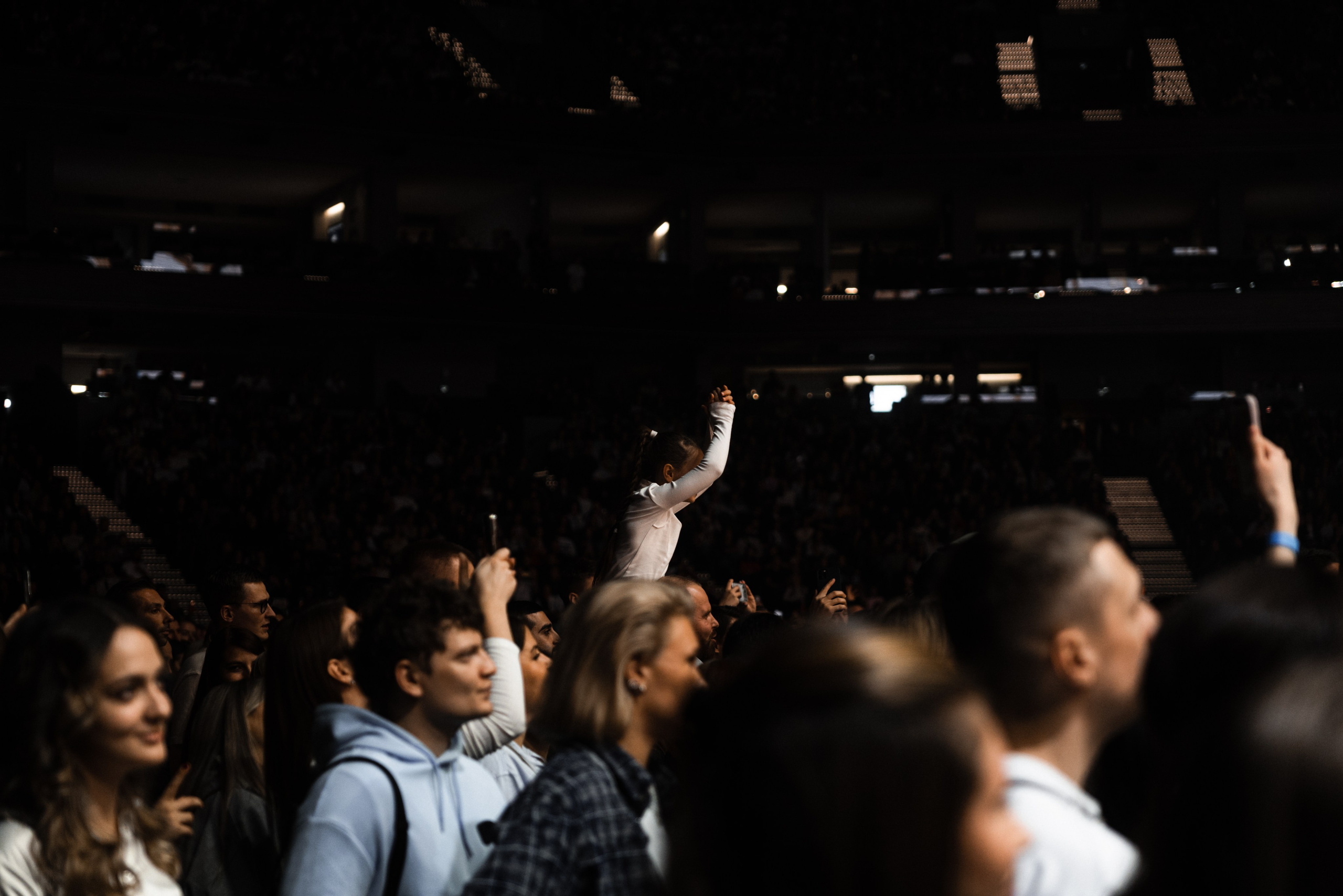 Концерт L'one 19.10.2025 с хором и симфоническом оркестром. Фотограф и видеограф Мария Банщикова, Солнечногорск, Москва