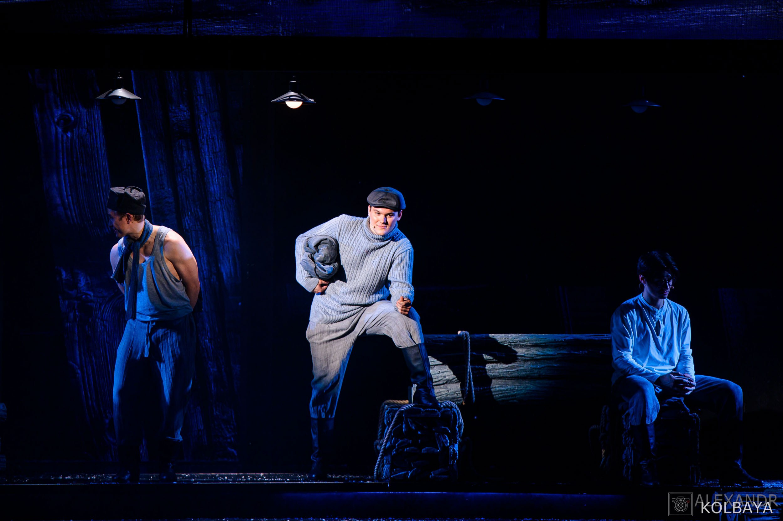 Фоторепортаж с мюзикла Вальс-Бостон 18 сентября 2025 года. Концертный и театральный репортажный фотограф в Москве Александр Колбая