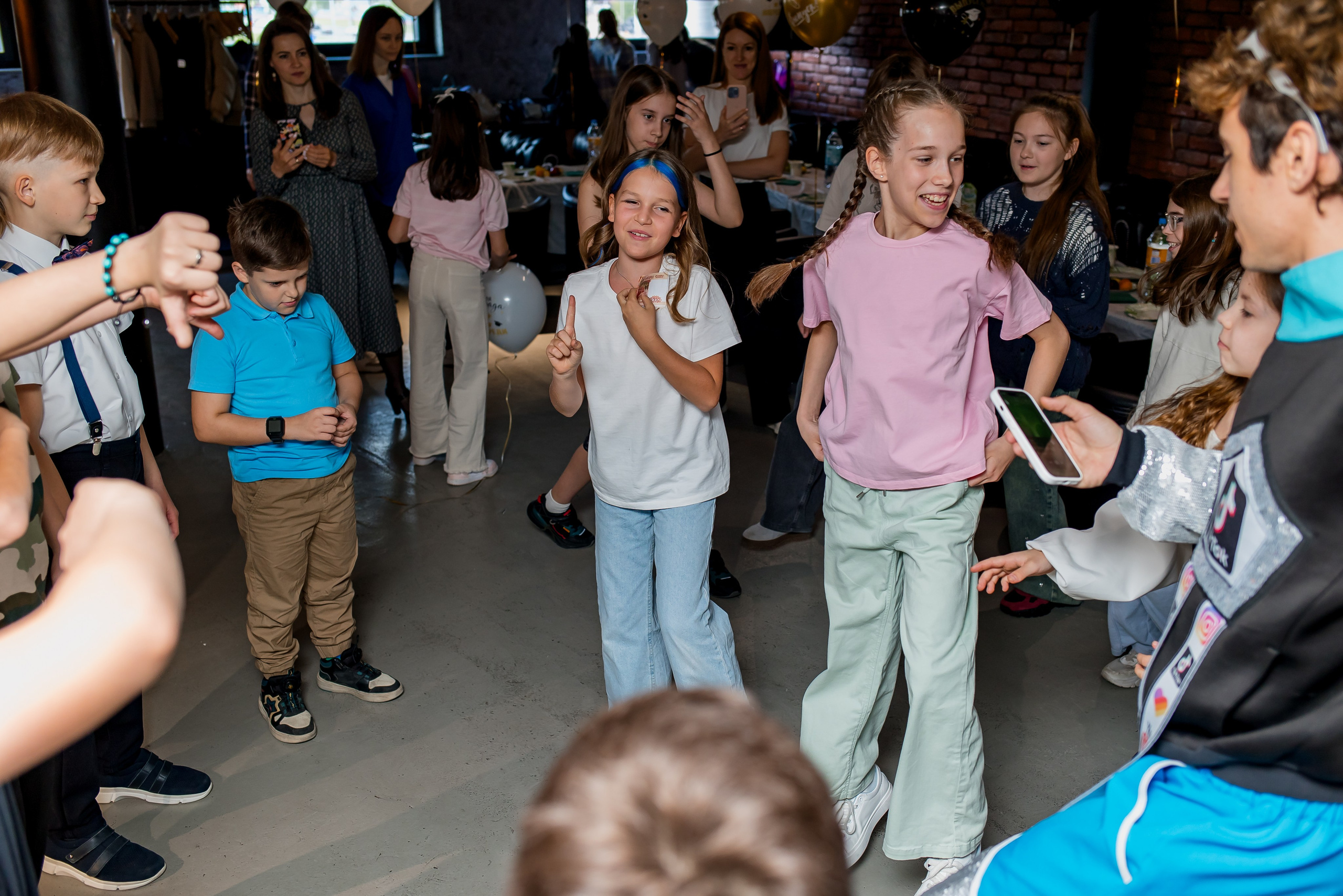 Выпускной 4 класс. Фотограф в Москве Авдеева Мария