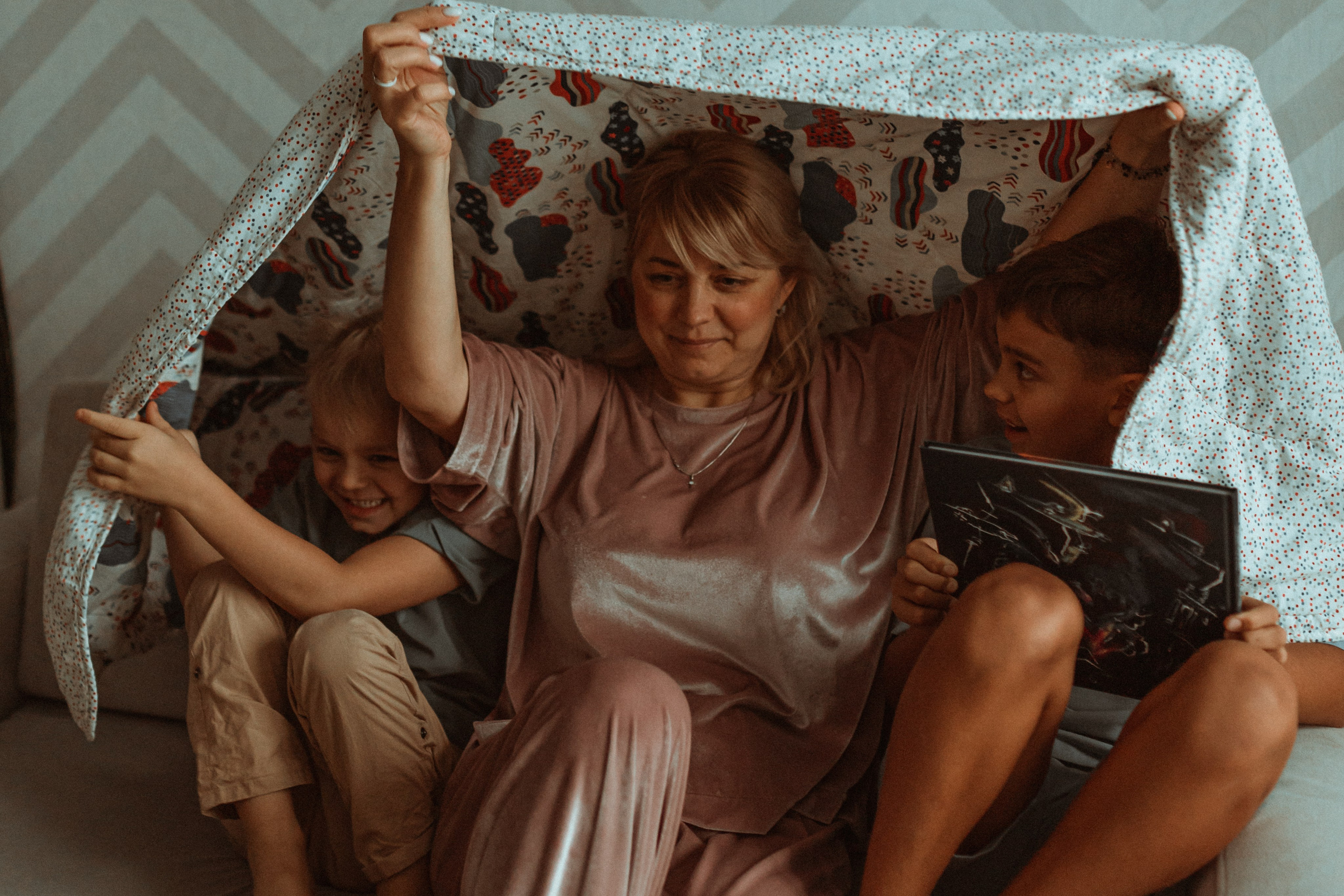 Лена, Богдан и Владимир. Семейный фотограф lifestyle в Новосибирске Елена Шпилевая