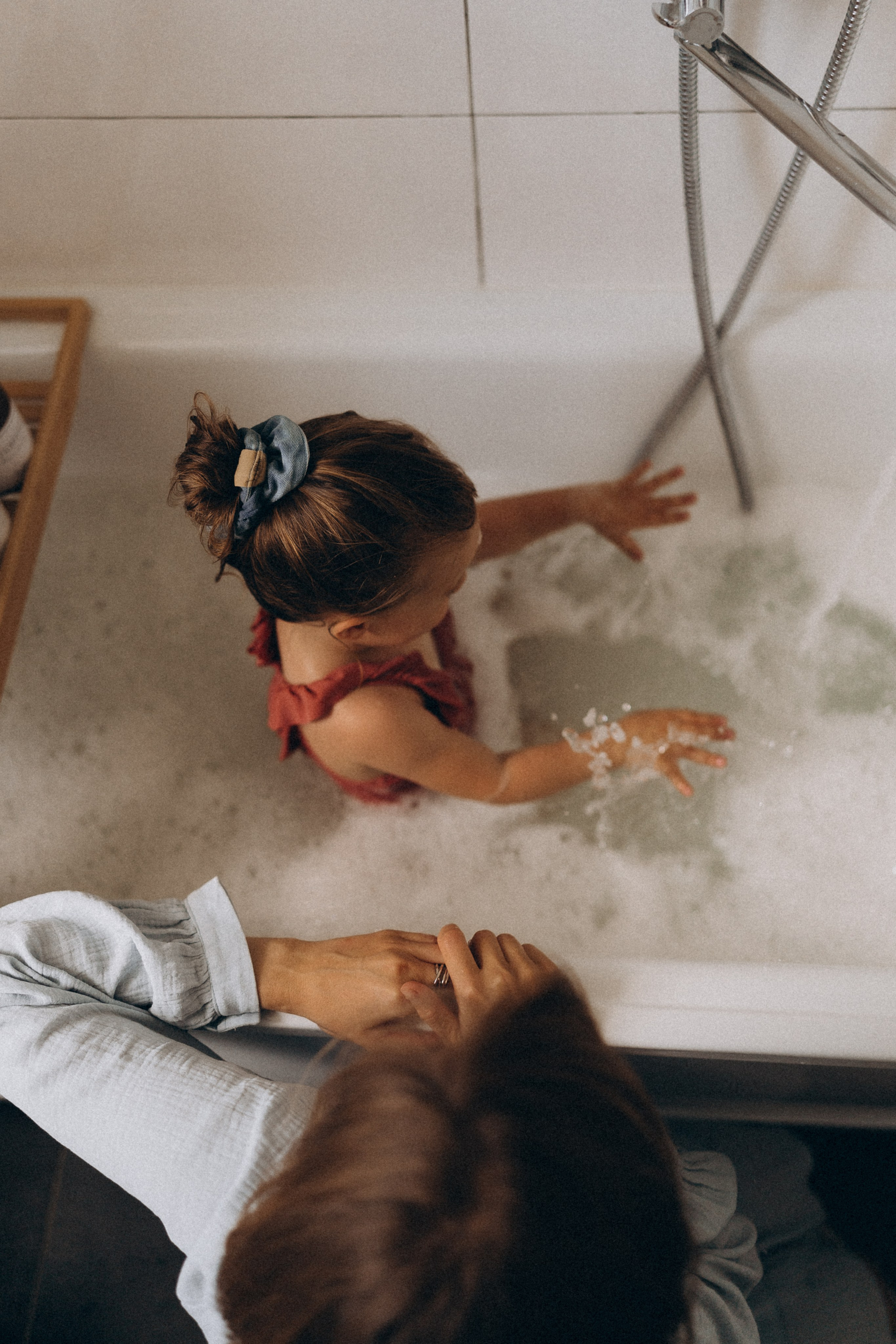 …и мама сделала пенную ванну. Семейный и домашний фотограф в Уфе Ирина Гарасюта