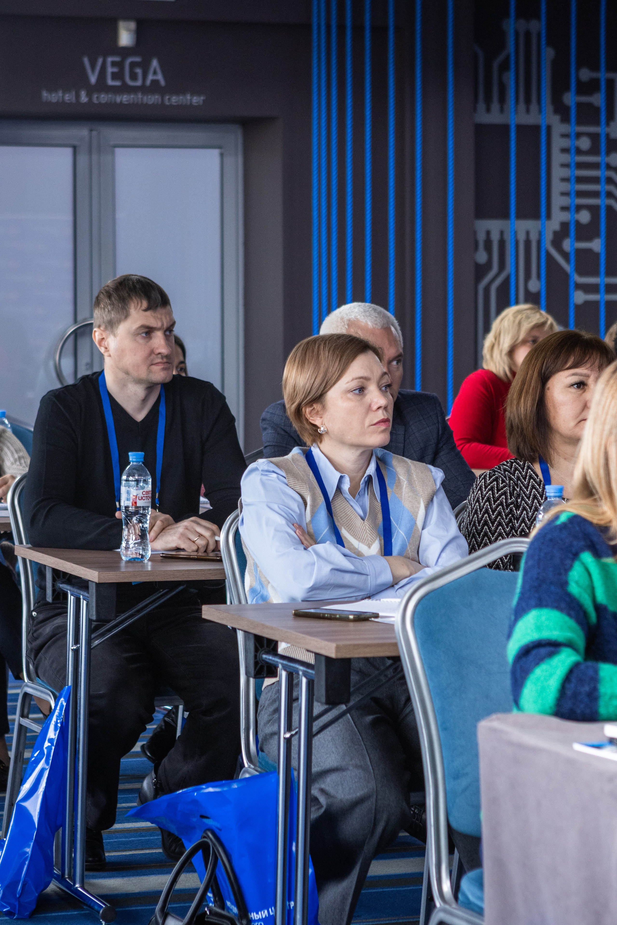 Конференция — земельно-имущественные отношения. Рекламный, предметный, репортажный, семейный фотограф и художник в Москве