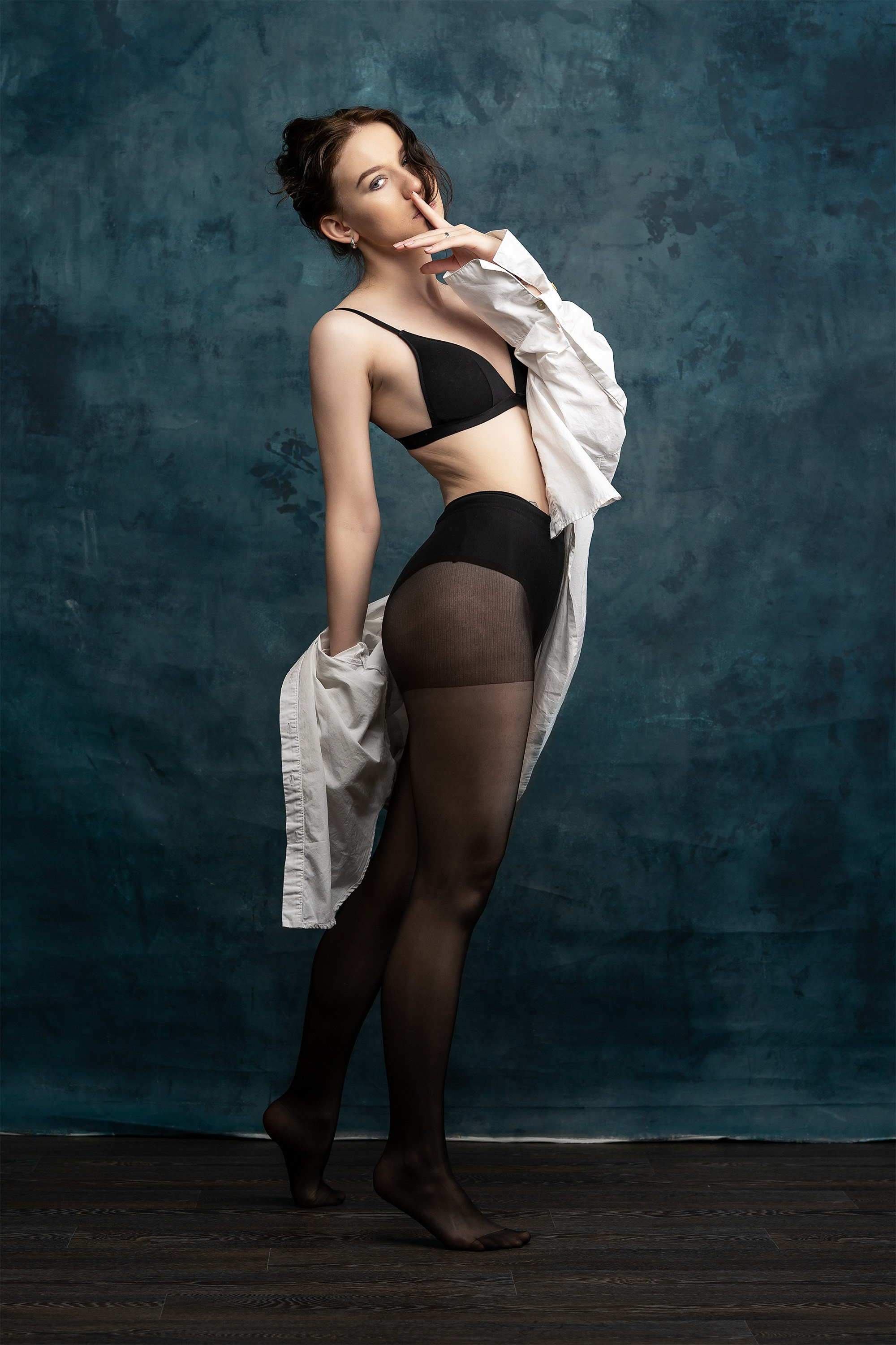 Полина Осенова. Черное. Портретный фотограф в Санкт-Петербурге Александр Быстрицкий