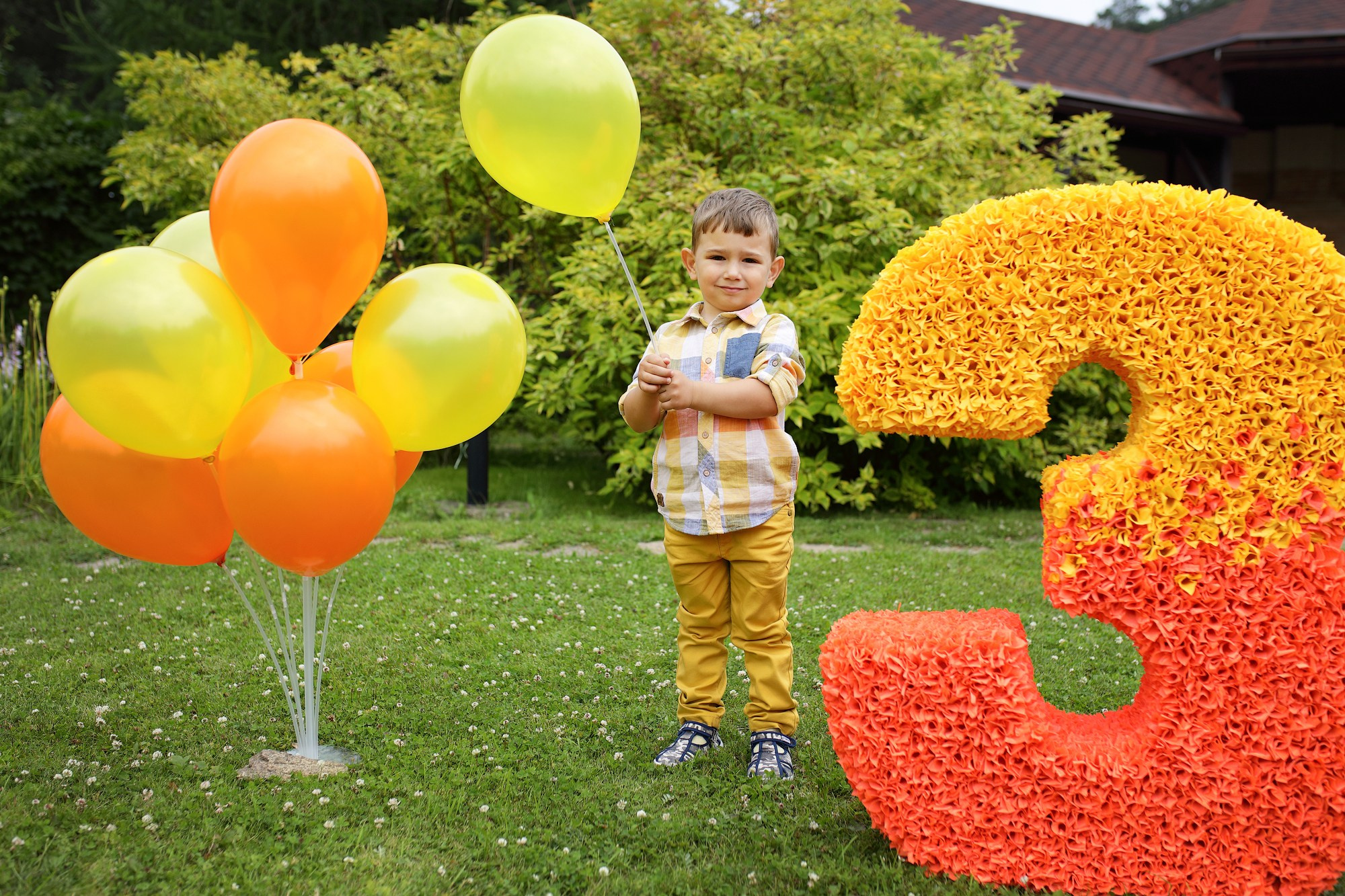 Семейные фотосессии на улице. Свадебный и семейный фотограф и видеограф в Екатеринбурге Полянские Тимур и Анастасия