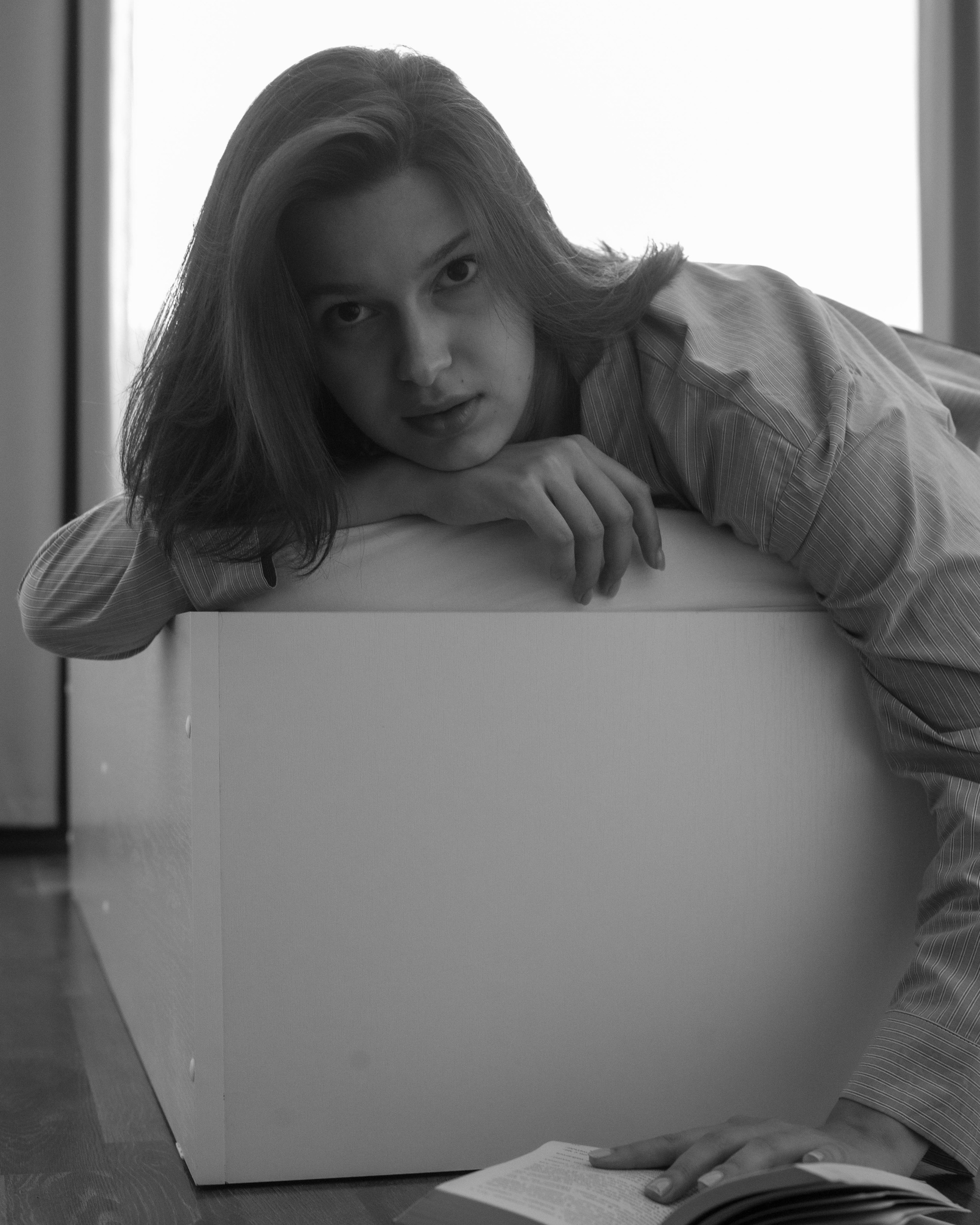 Яна. Женский фотограф. Создатель украшений ручной работы. Модель