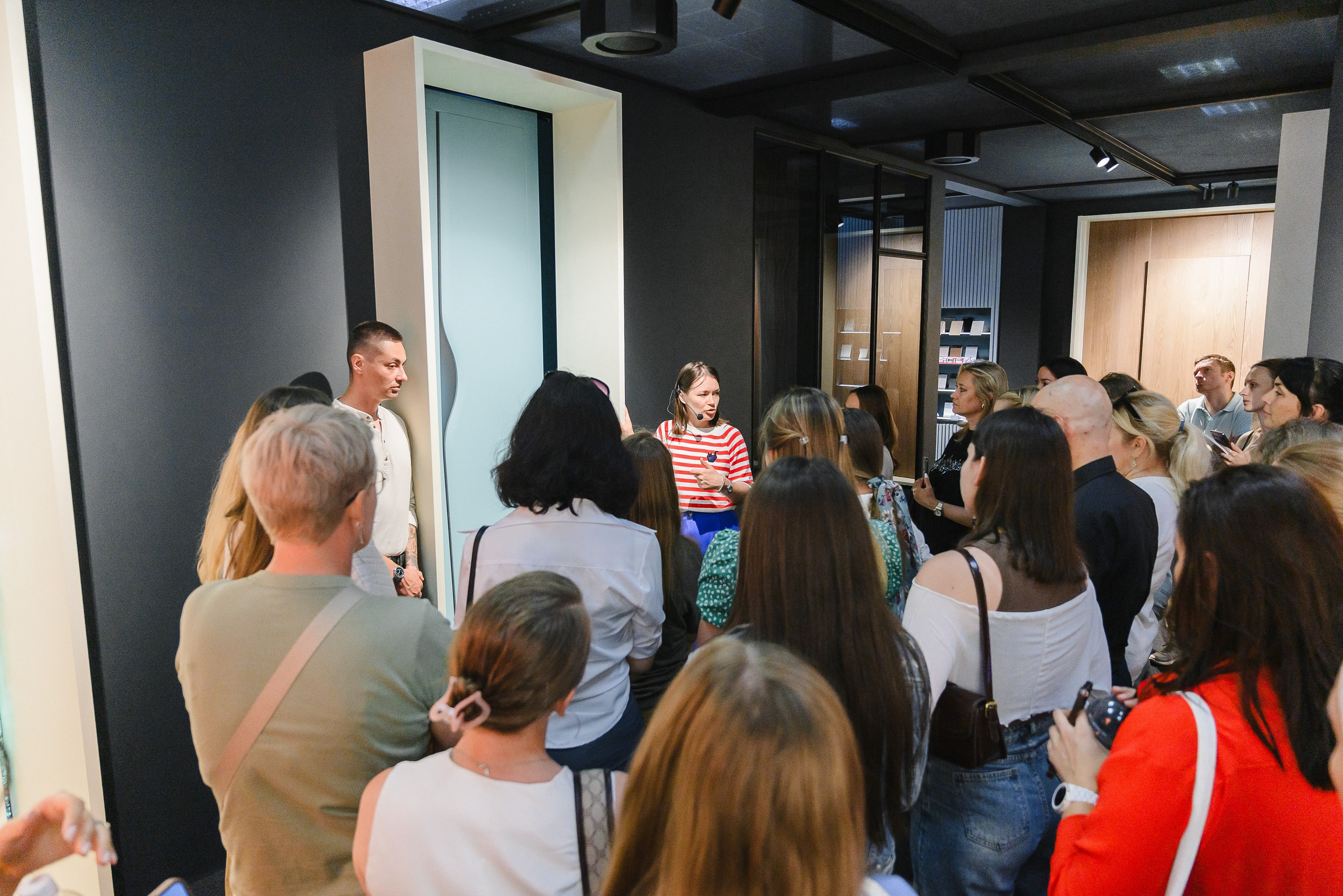 Семинар-экскурсия. Искусство колористики: современные подходы к выбору цветовых палитр. Фотограф Лопаткина Ирина