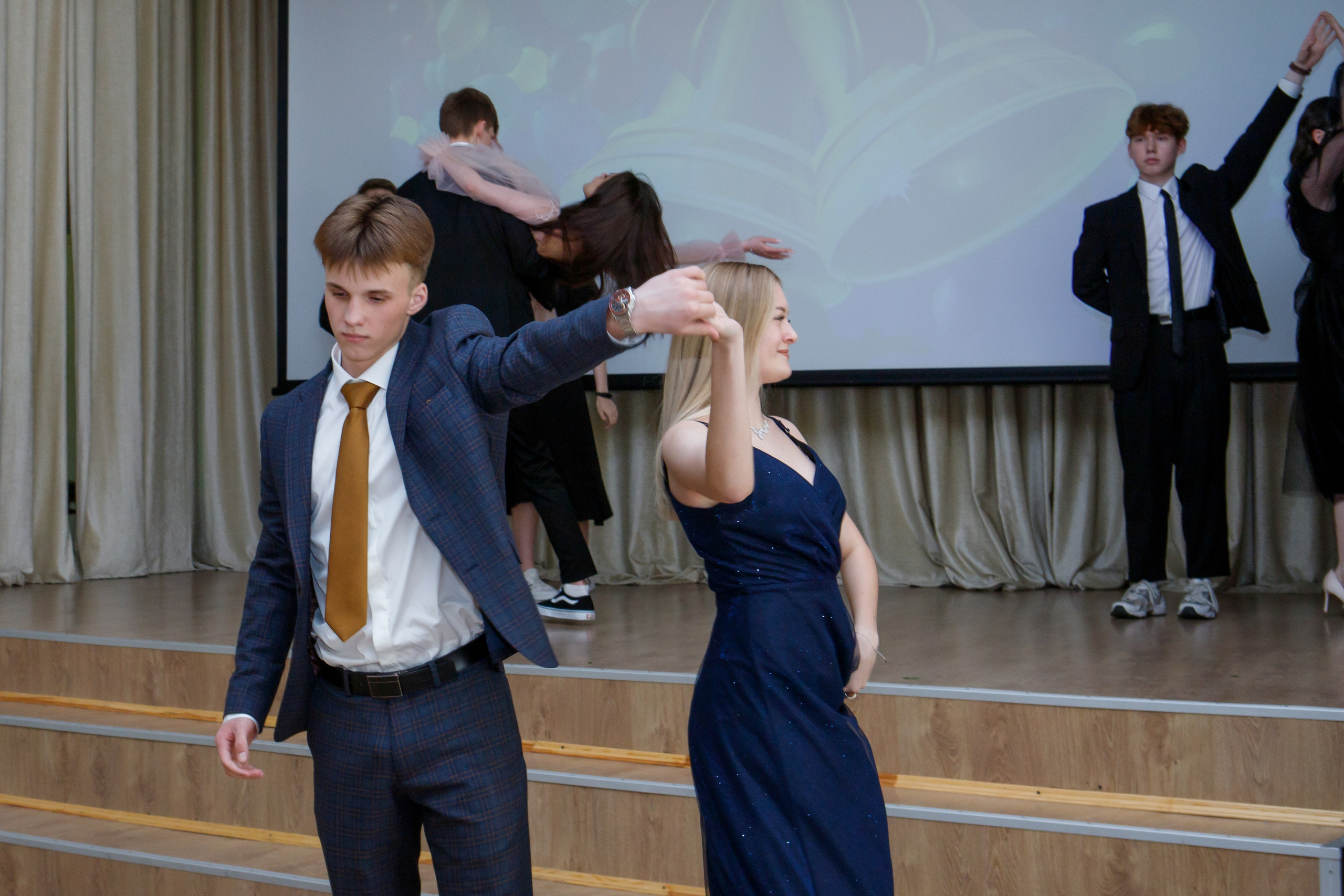 11 класс / Последний звонок / Гимназия № 1558 / г. Москва. Детский и семейный фотограф Мария Киселёва. Москва