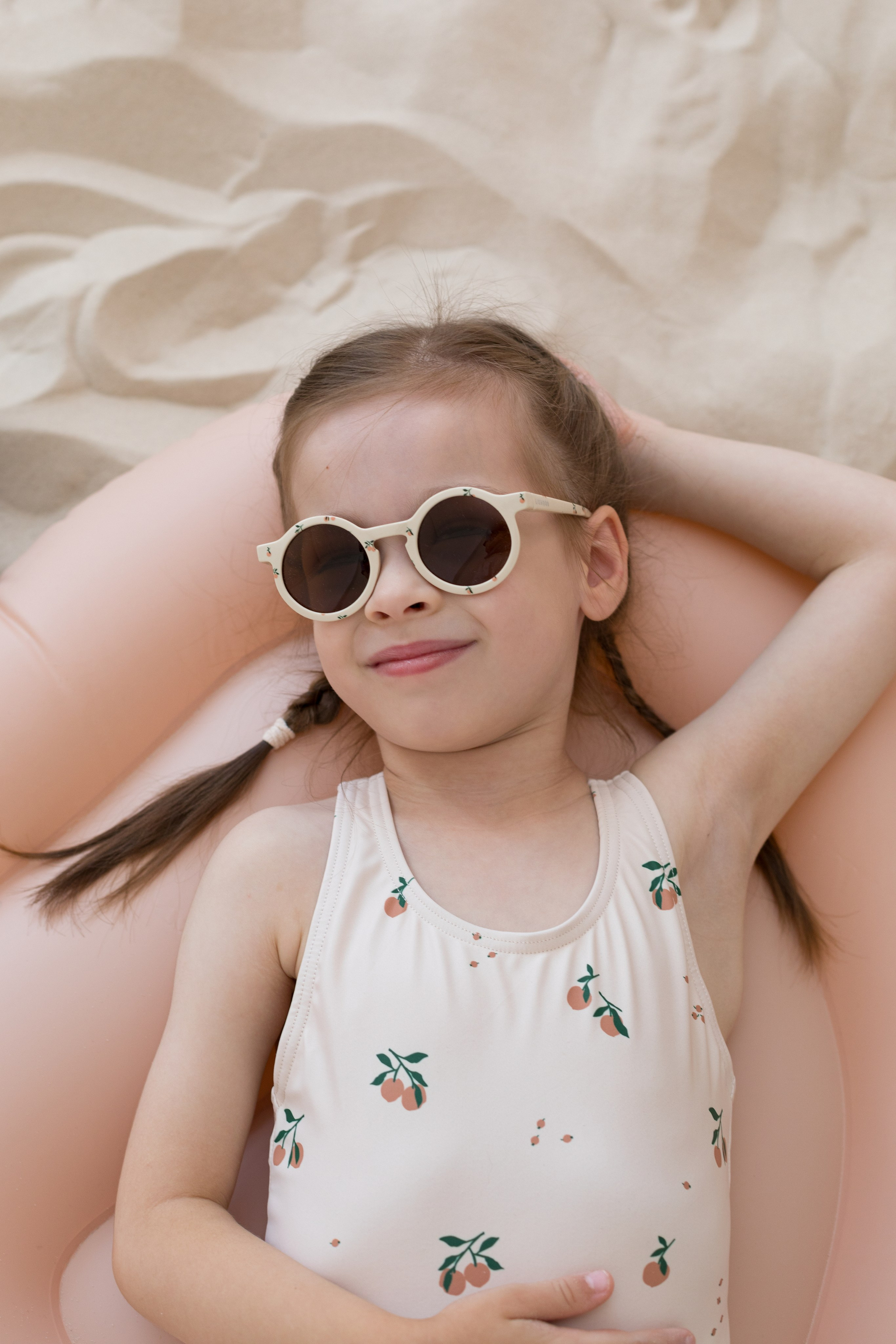 Фотосессия в песке для детского бренда. Детский и контент фотограф Надя Волкова Санкт-Петербург