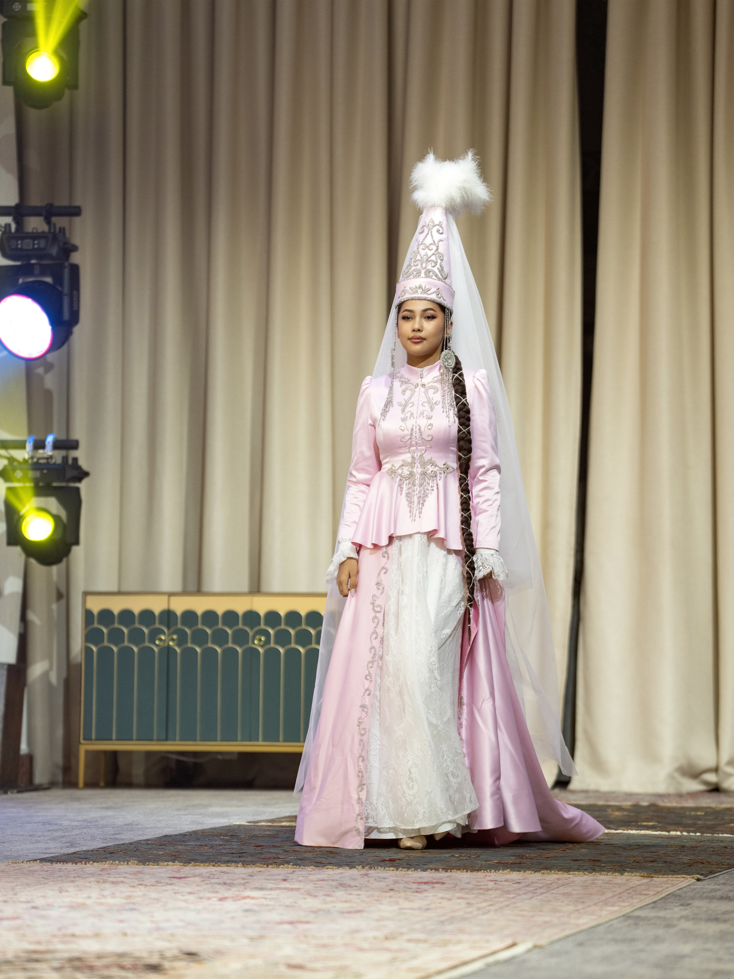 Balzhan Yerserik. Сайт Алматинского НЮ АРТ, будуар и фэшн фотографа Дениса Карпенко